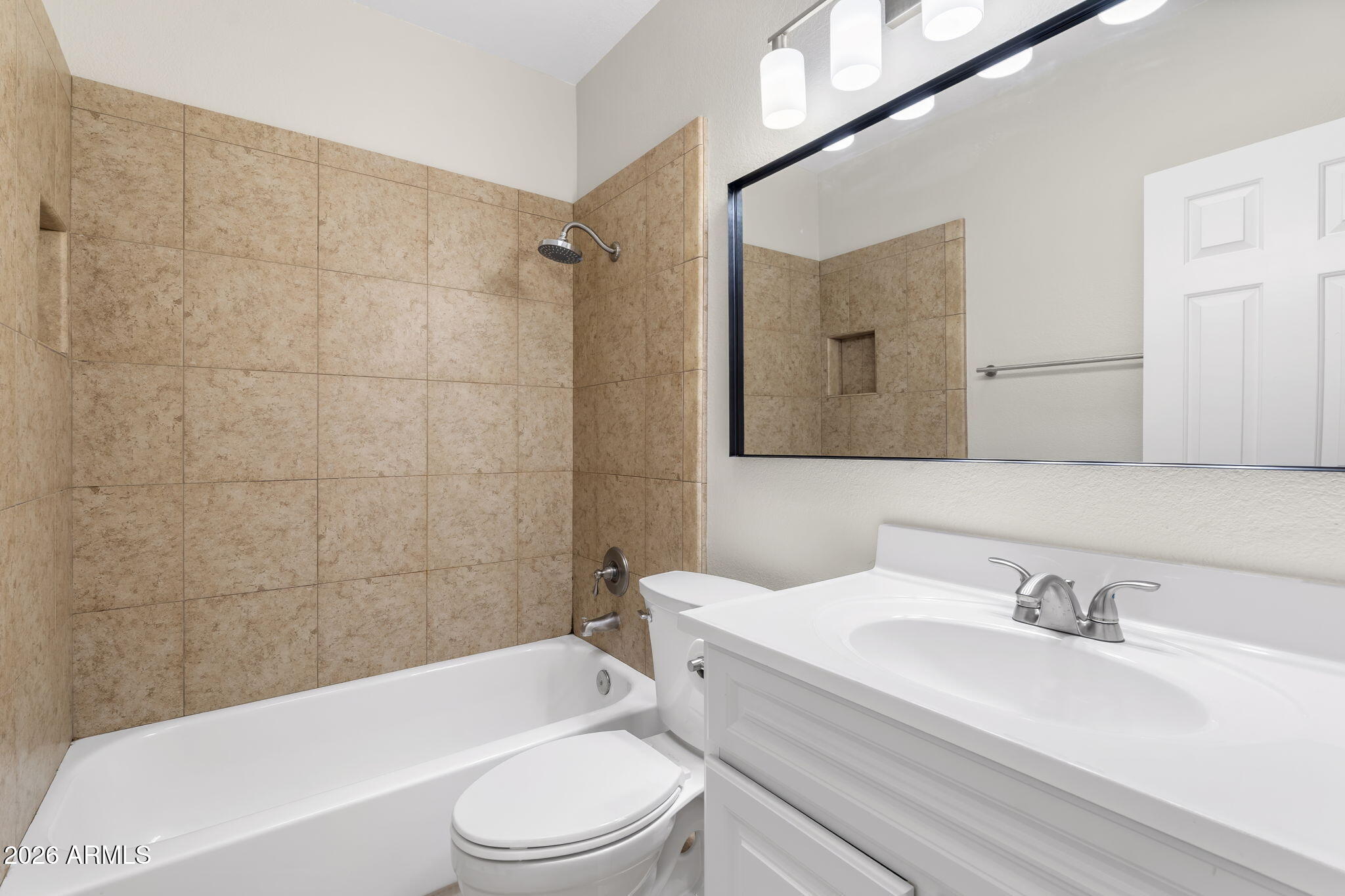 8841 E MEADOW HILL Drive