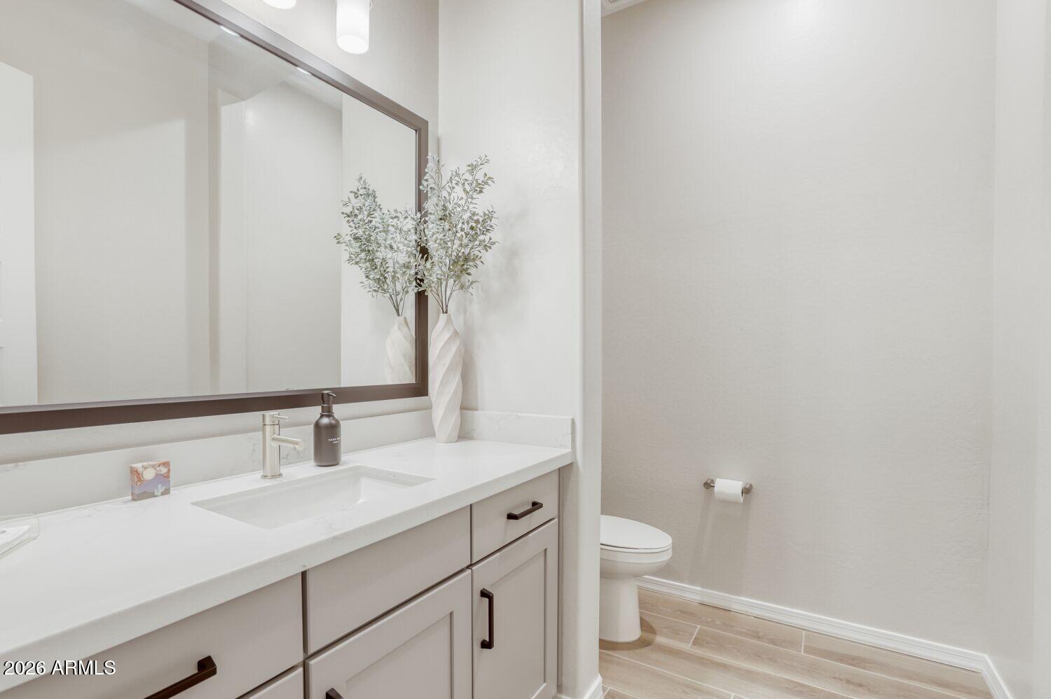 20812 W SAN JUAN Avenue