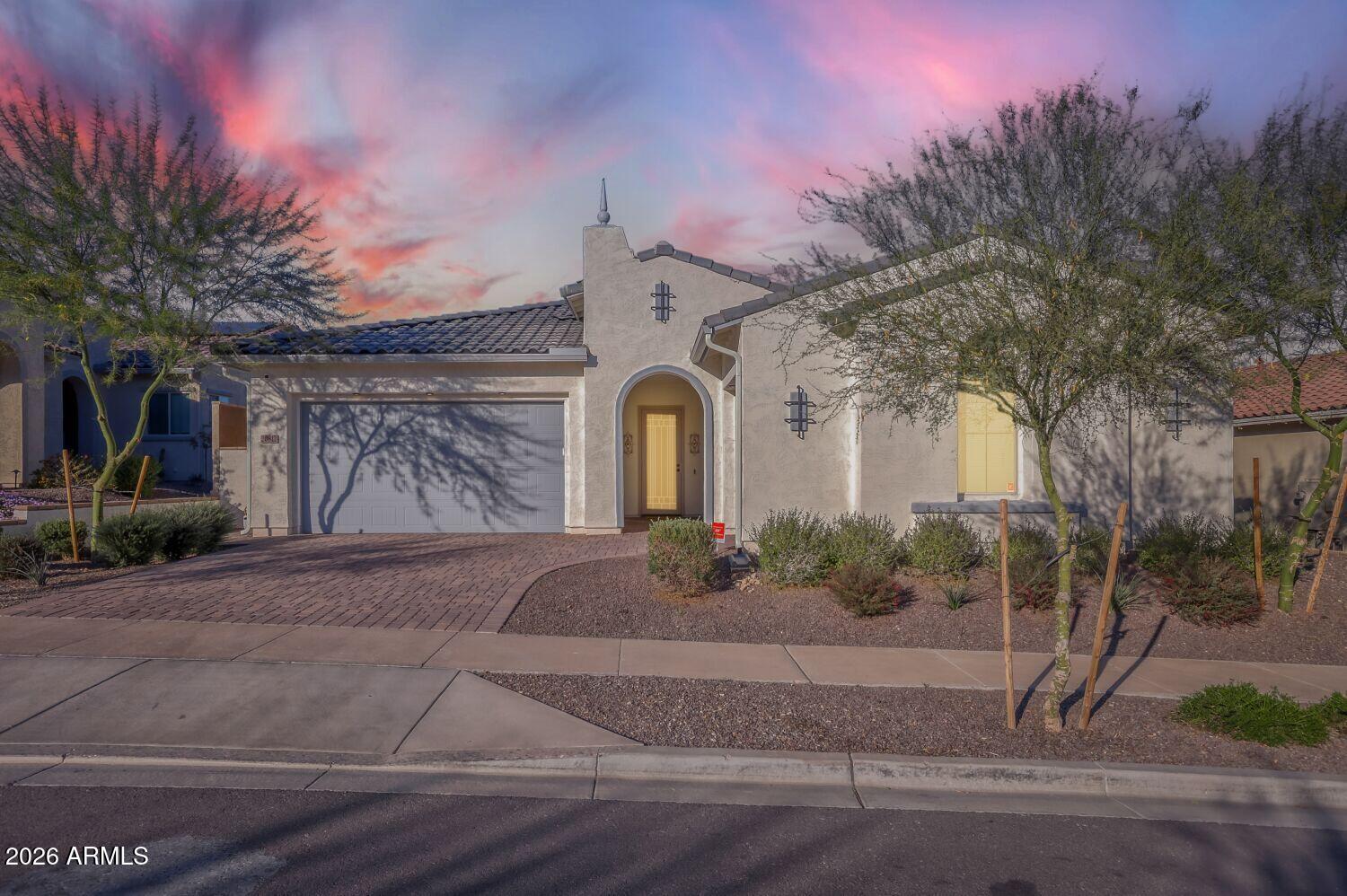 20812 W SAN JUAN Avenue