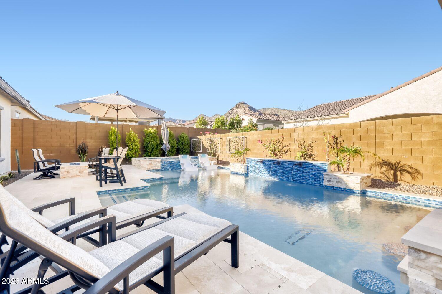 20812 W SAN JUAN Avenue