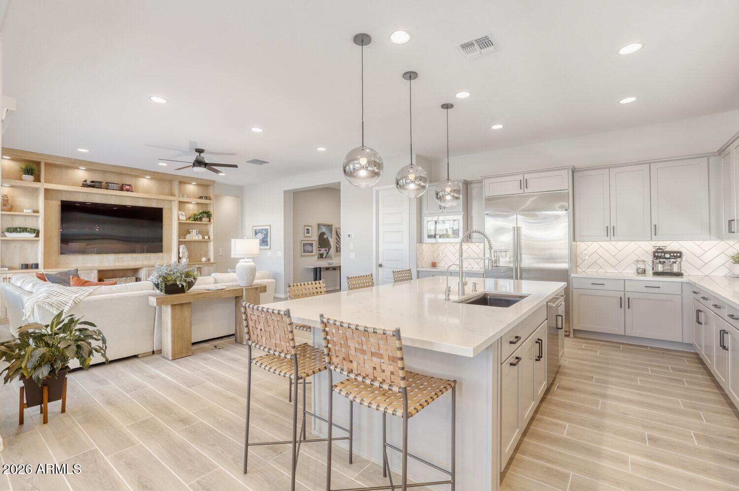 20812 W SAN JUAN Avenue