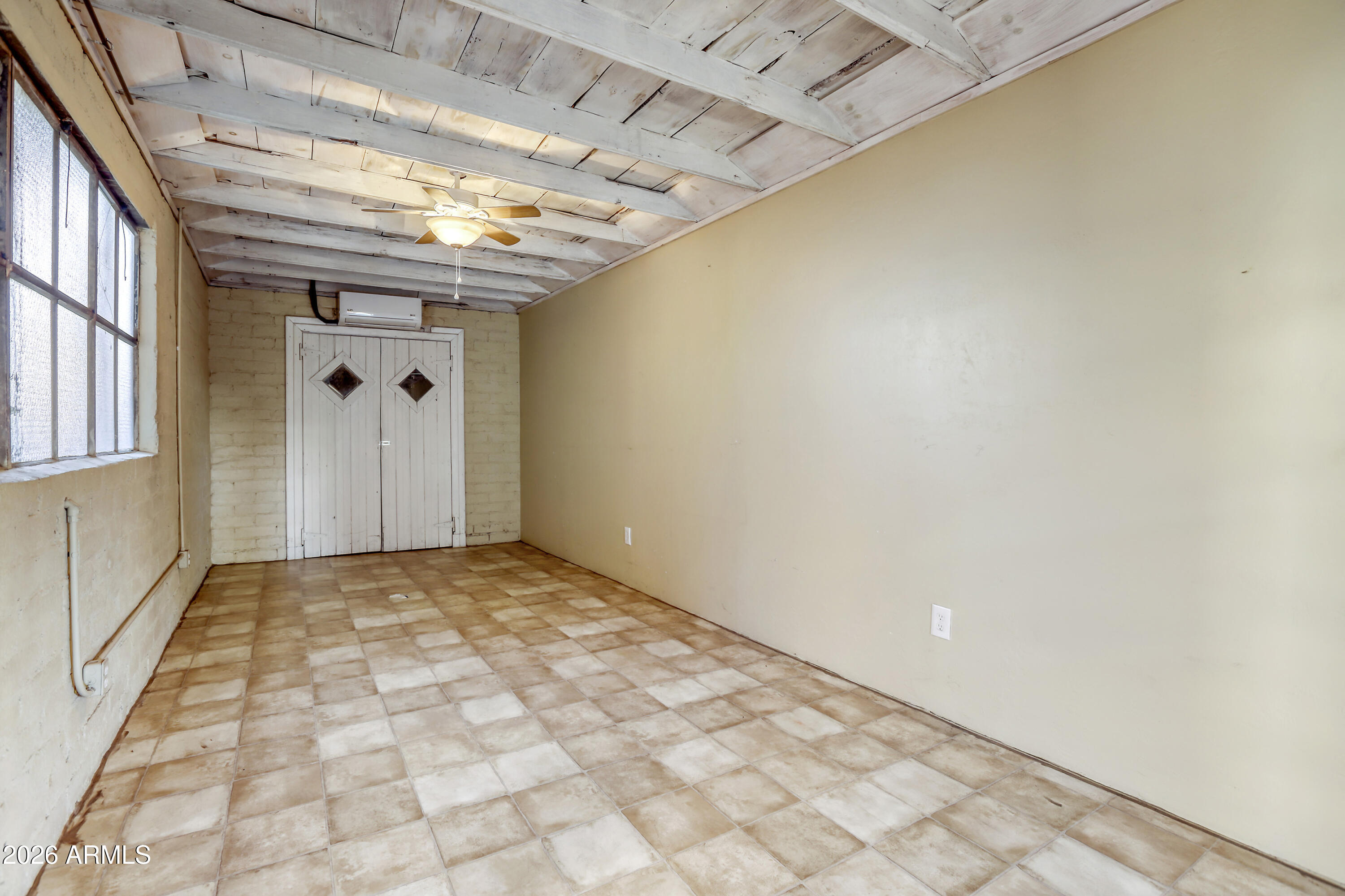 2525 N 10TH Street