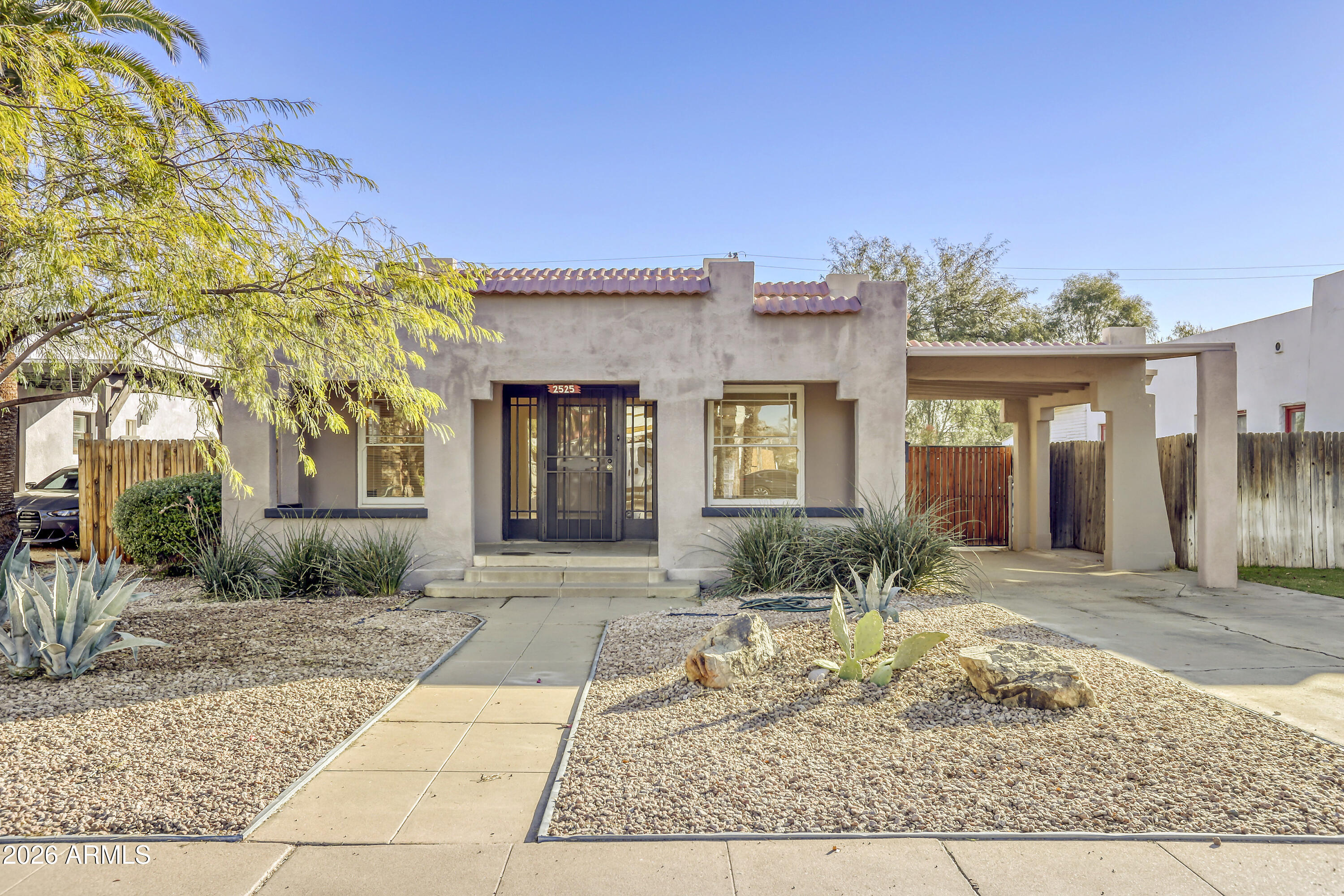 2525 N 10TH Street