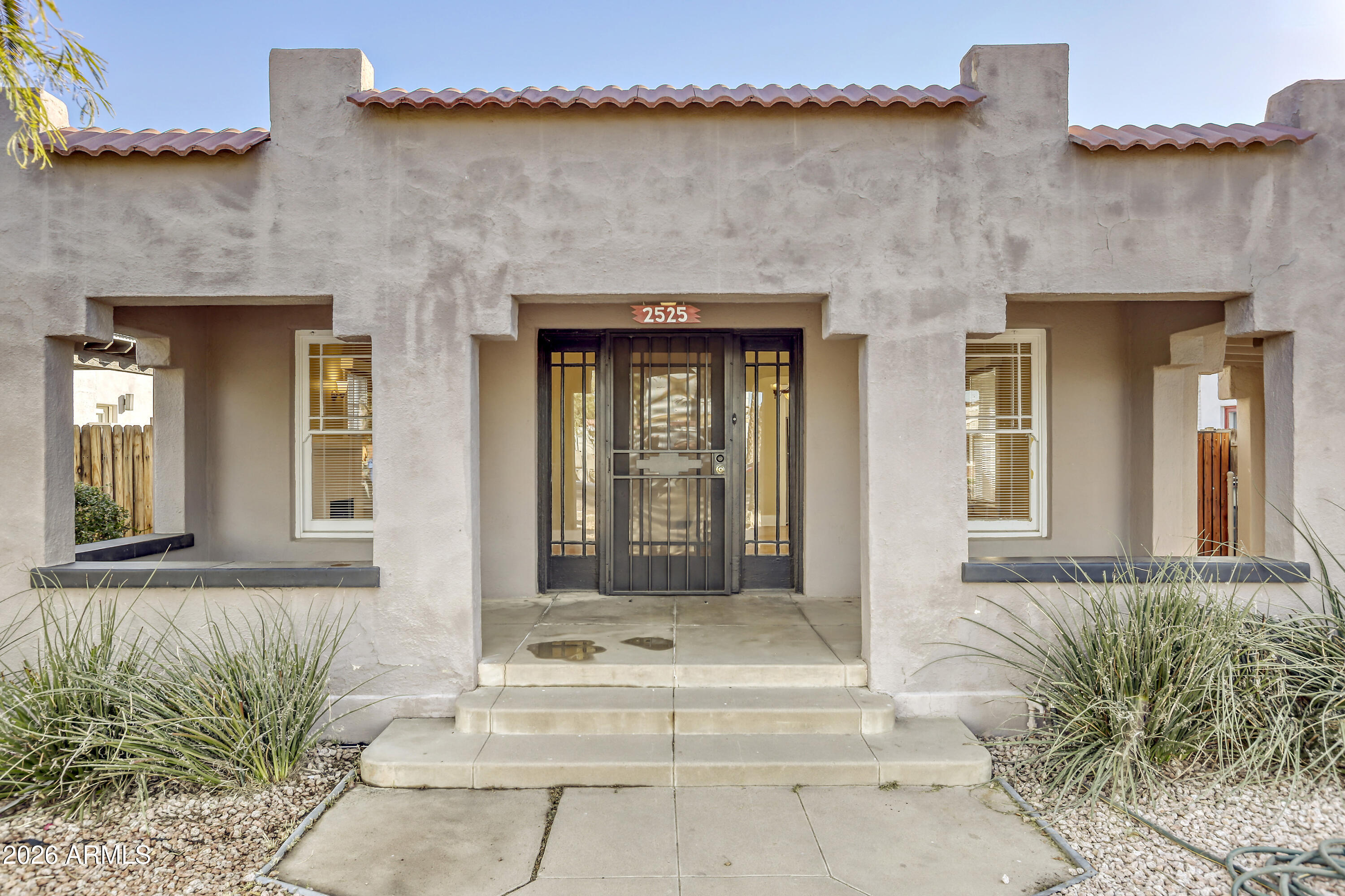 2525 N 10TH Street