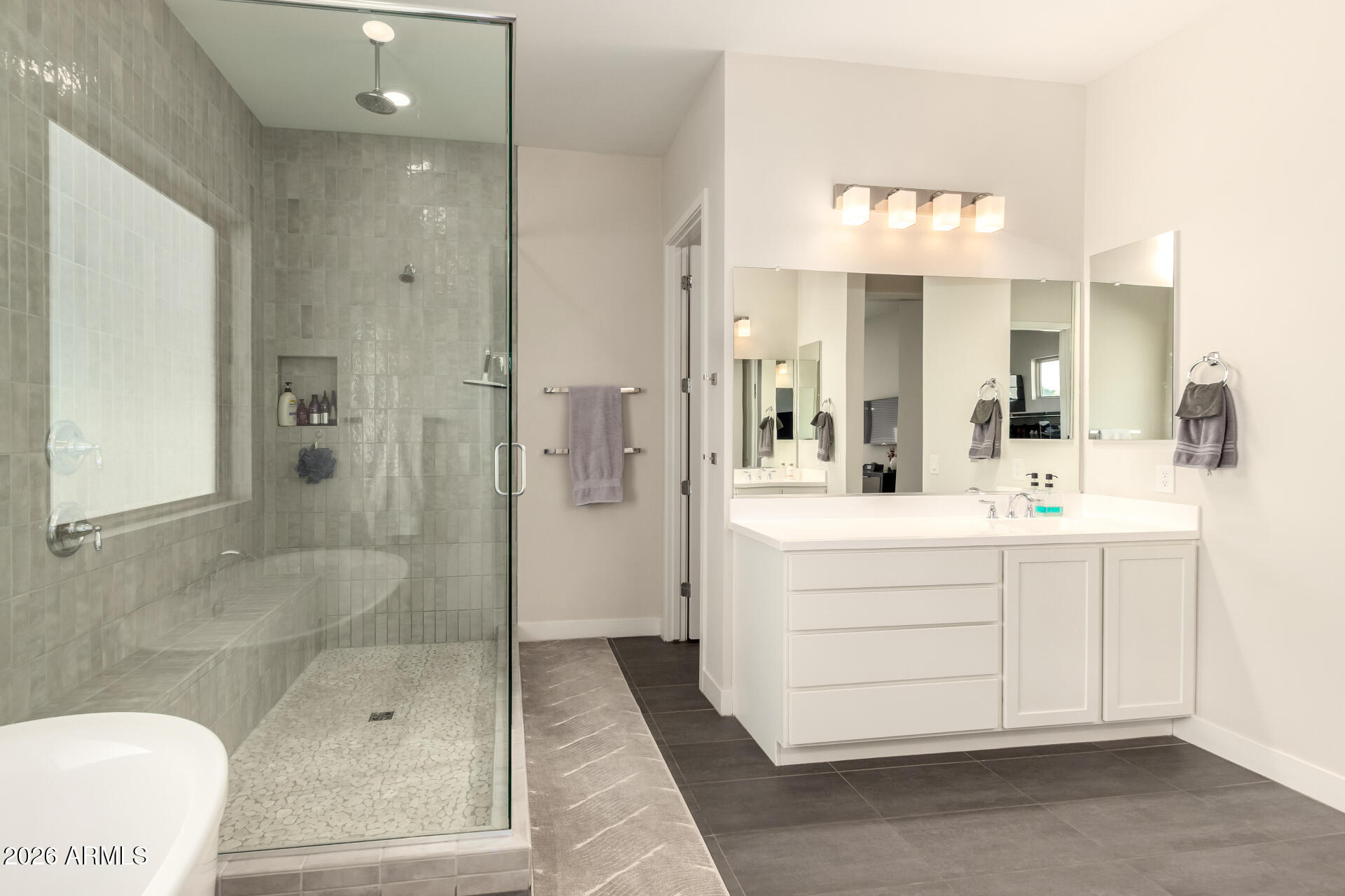 10337 E TRILLIUM Avenue