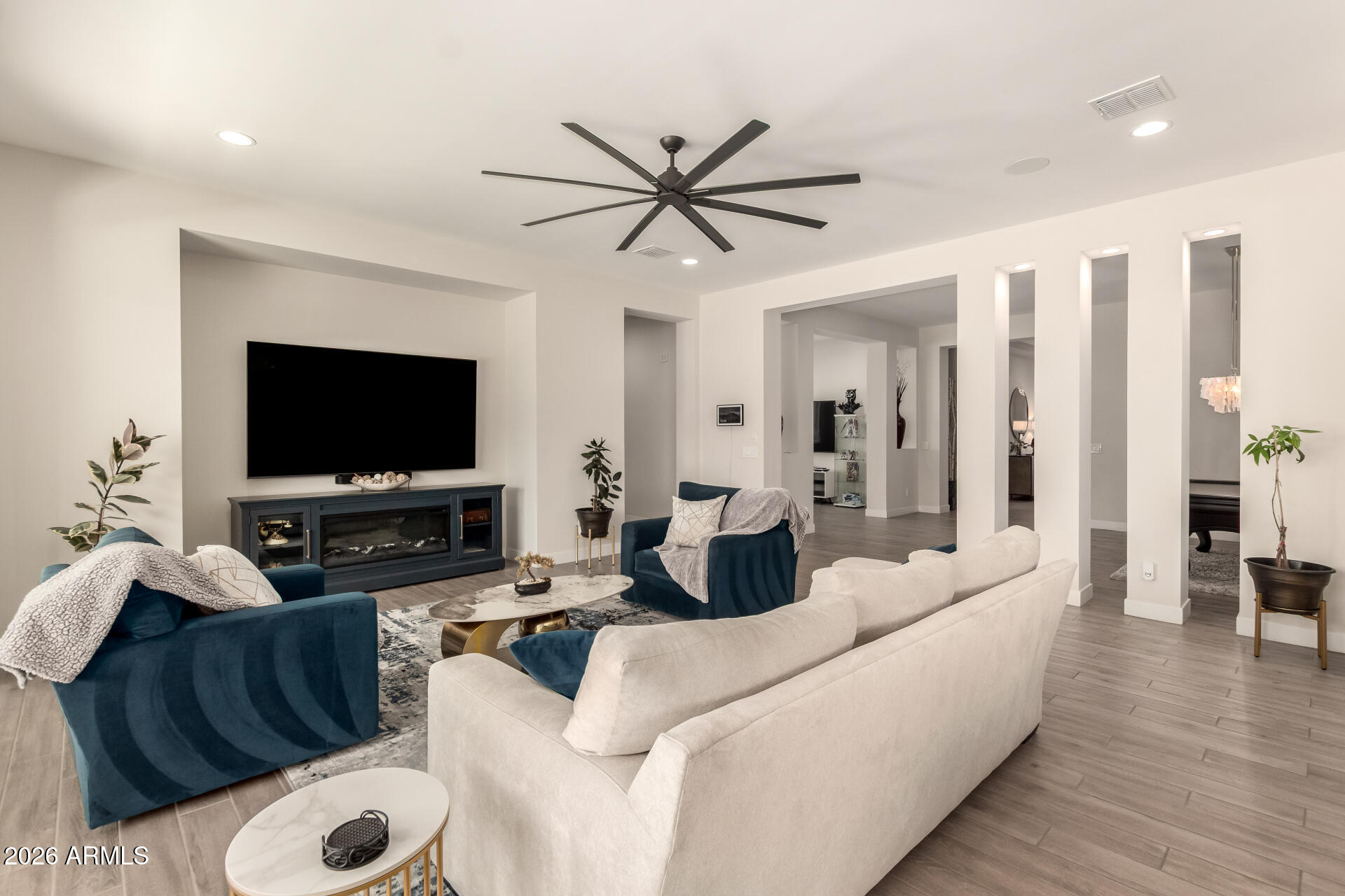 10337 E TRILLIUM Avenue