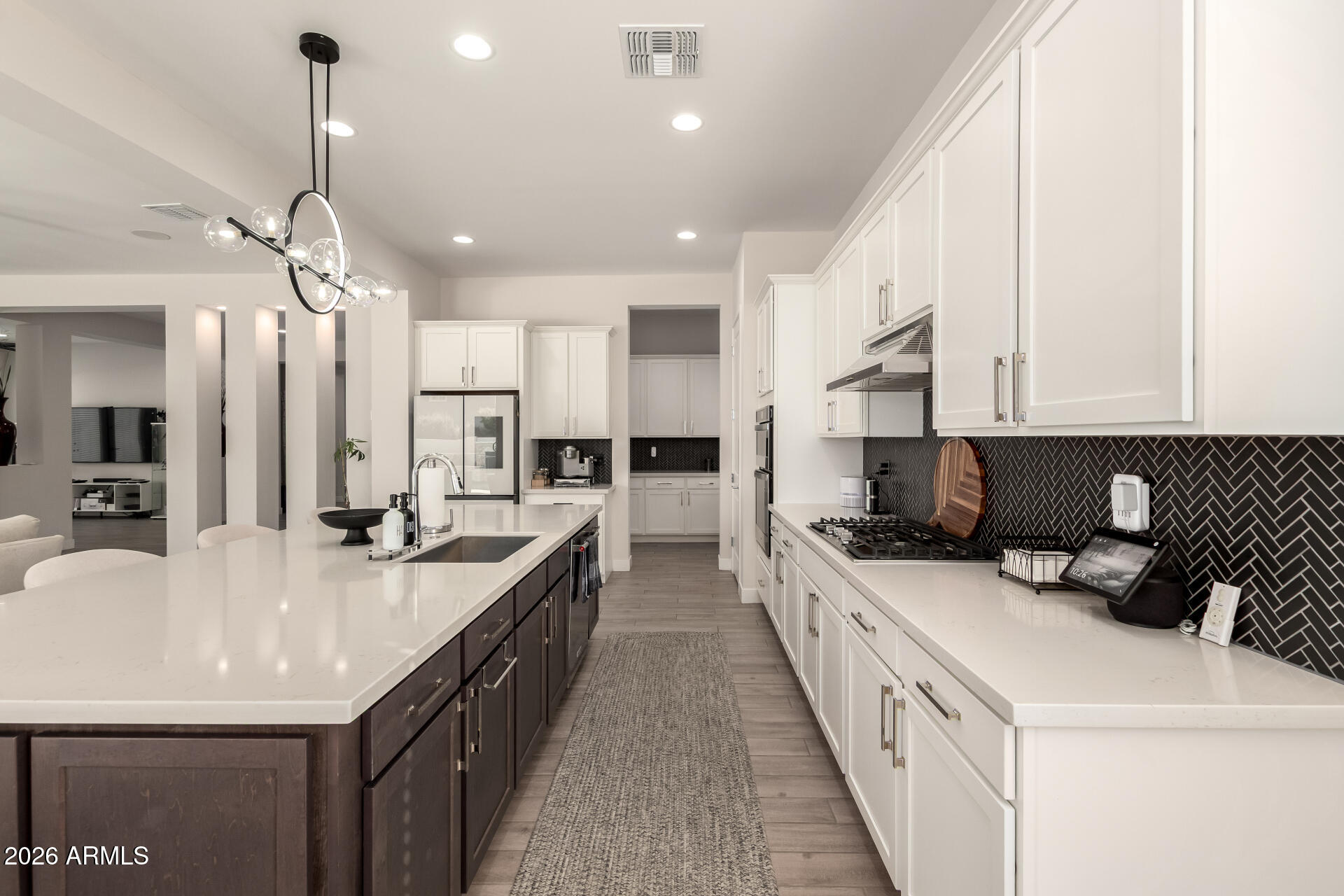 10337 E TRILLIUM Avenue