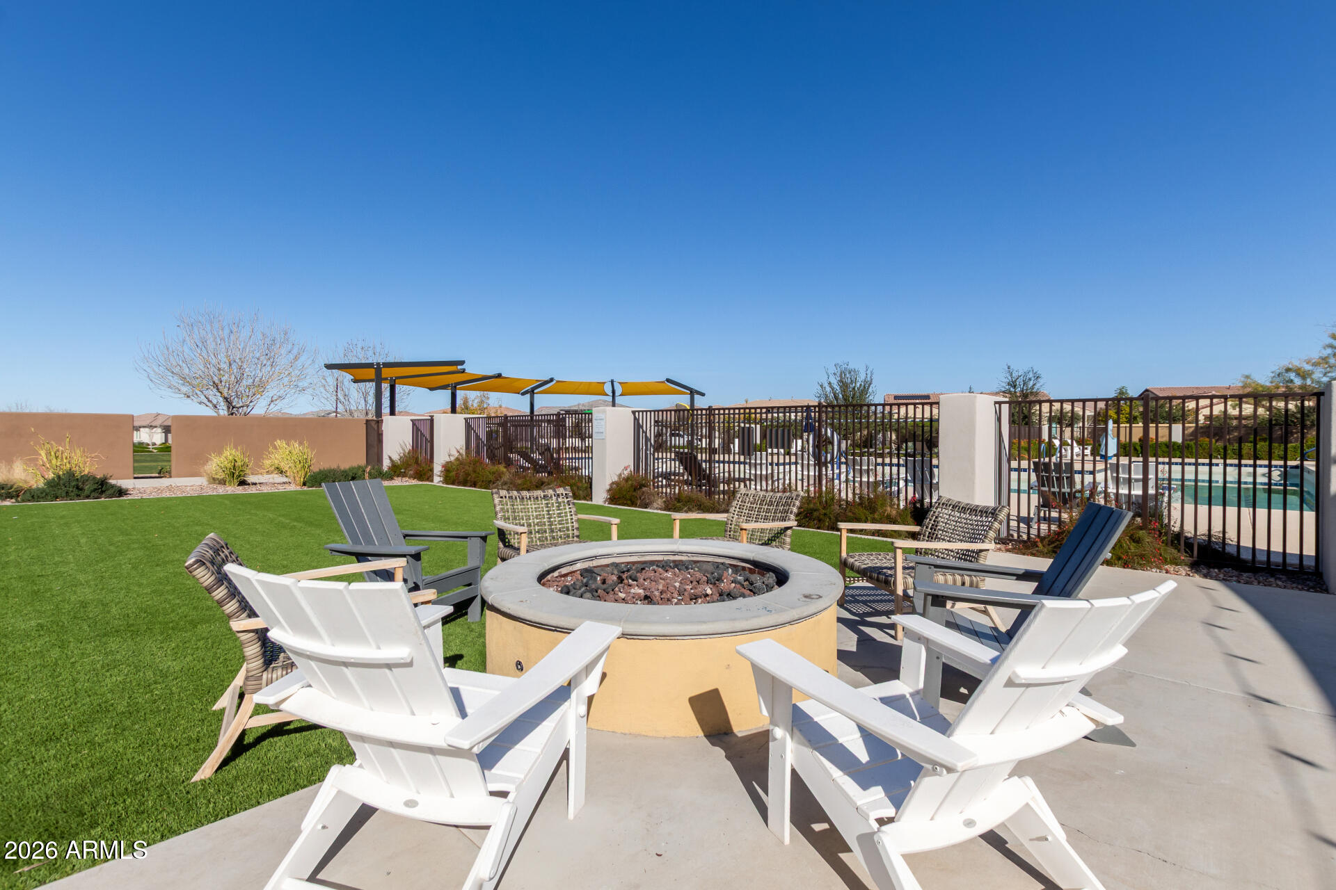 10337 E TRILLIUM Avenue