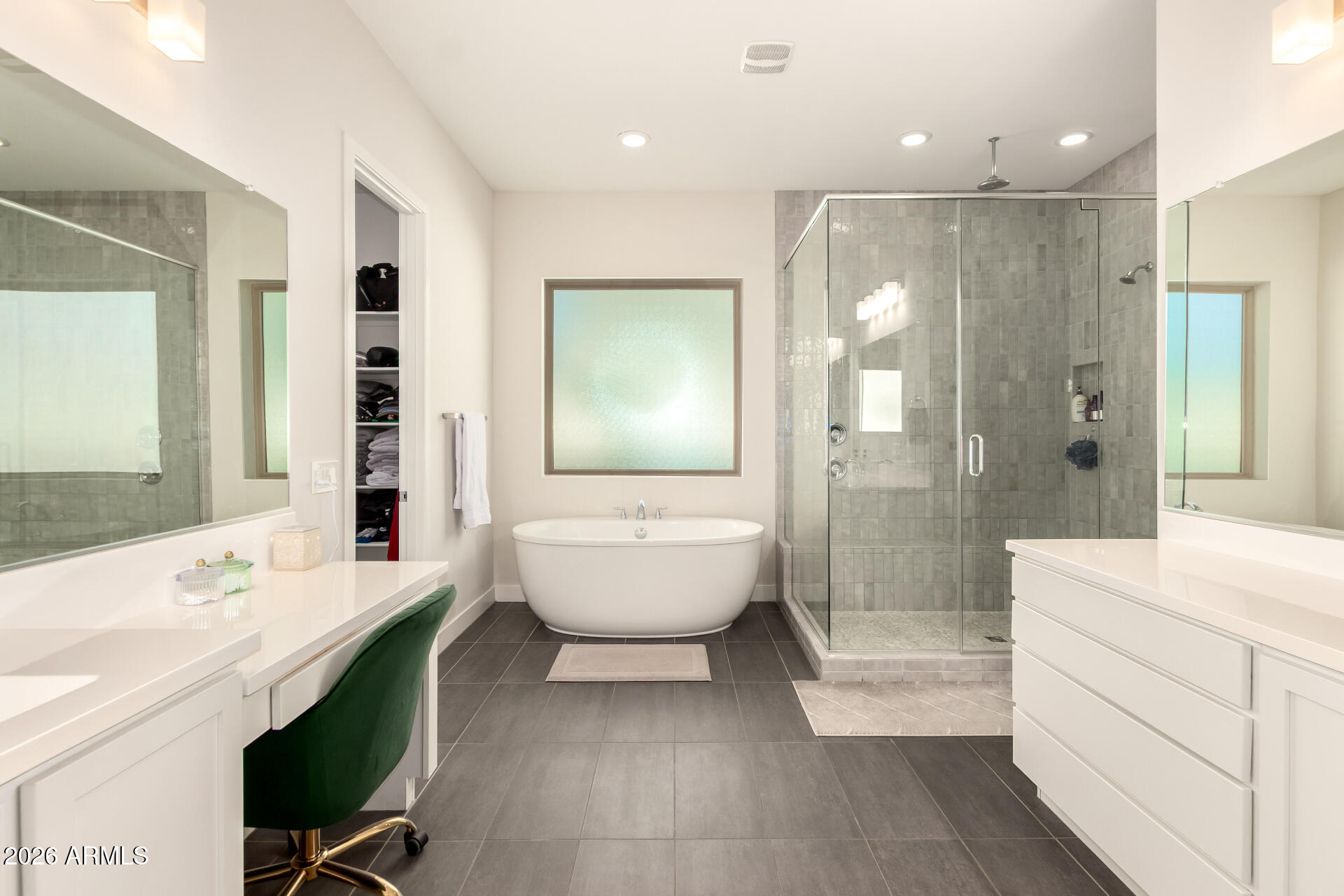 10337 E TRILLIUM Avenue