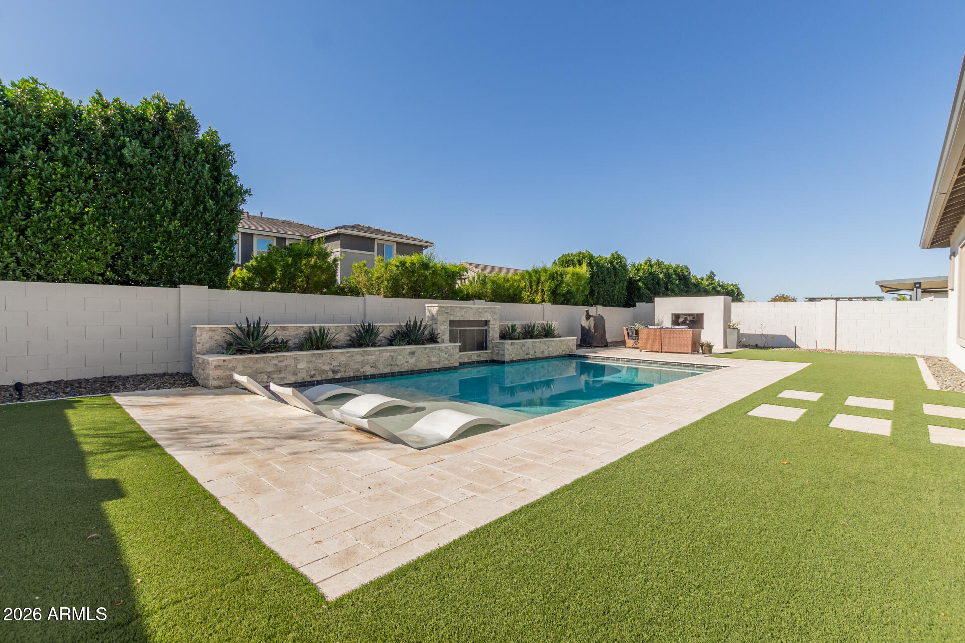 10337 E TRILLIUM Avenue