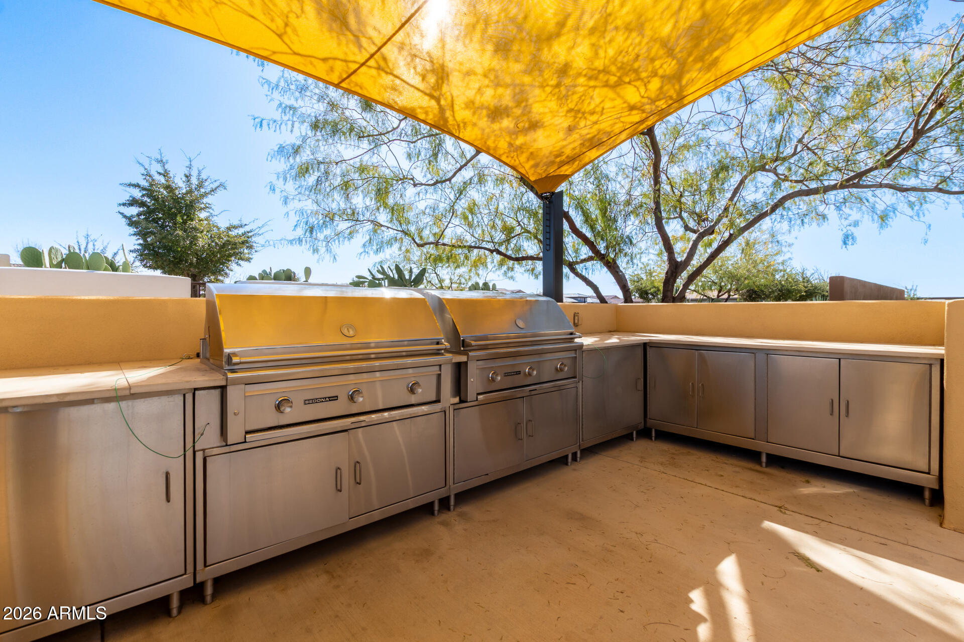 10337 E TRILLIUM Avenue