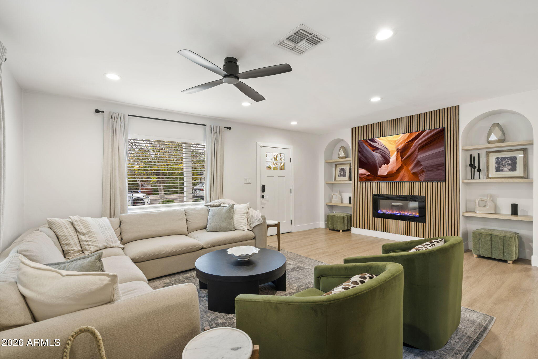 3515 E PICCADILLY Road