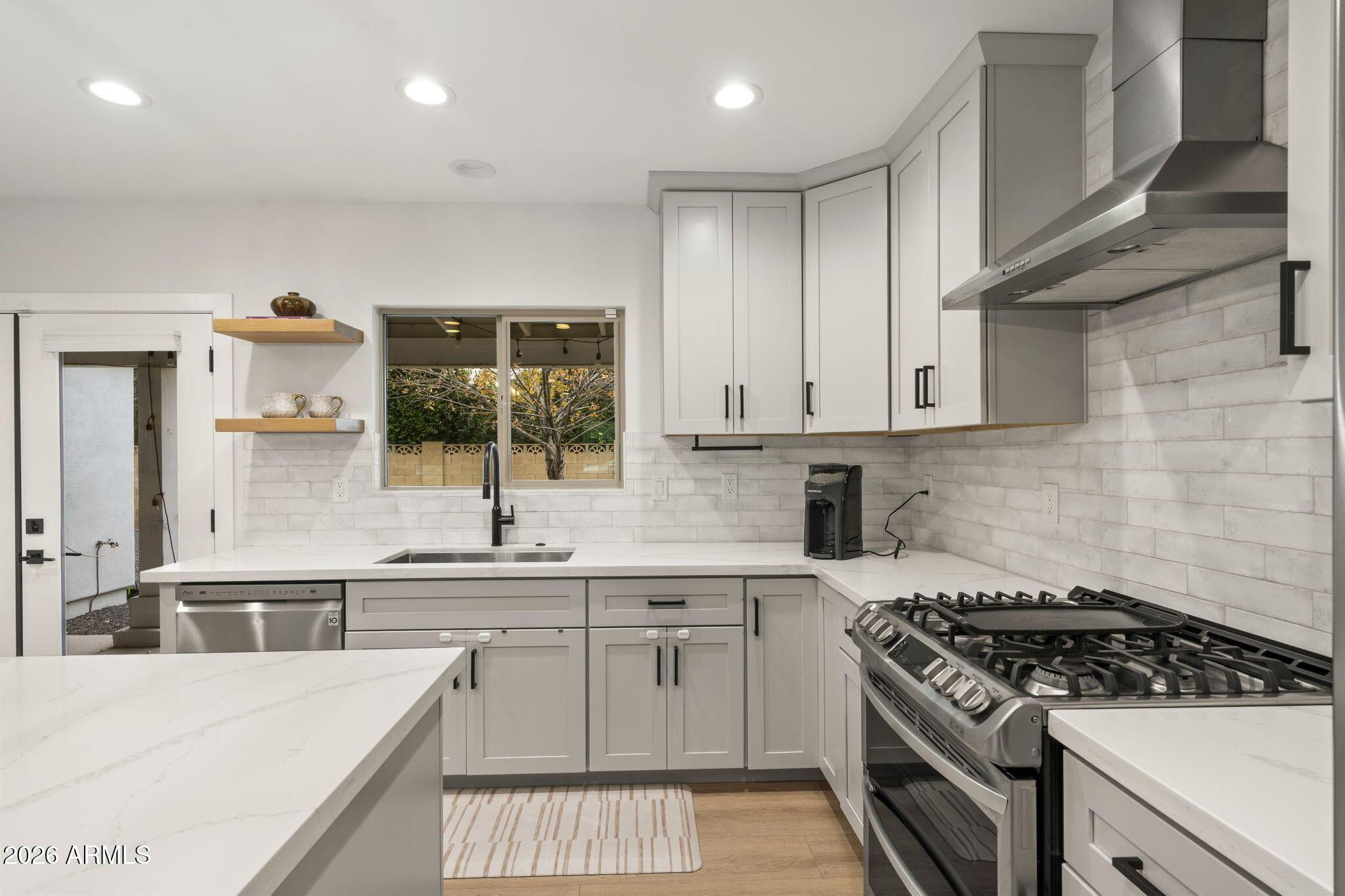 3515 E PICCADILLY Road