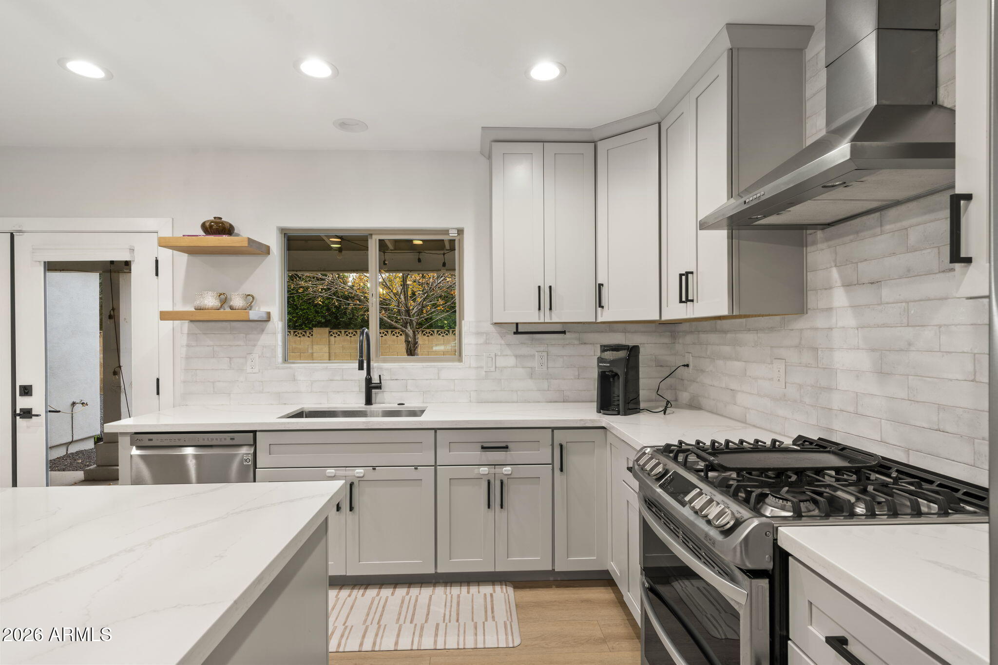 3515 E PICCADILLY Road