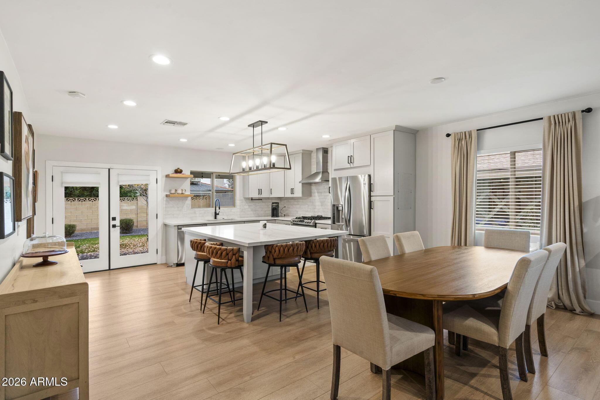 3515 E PICCADILLY Road