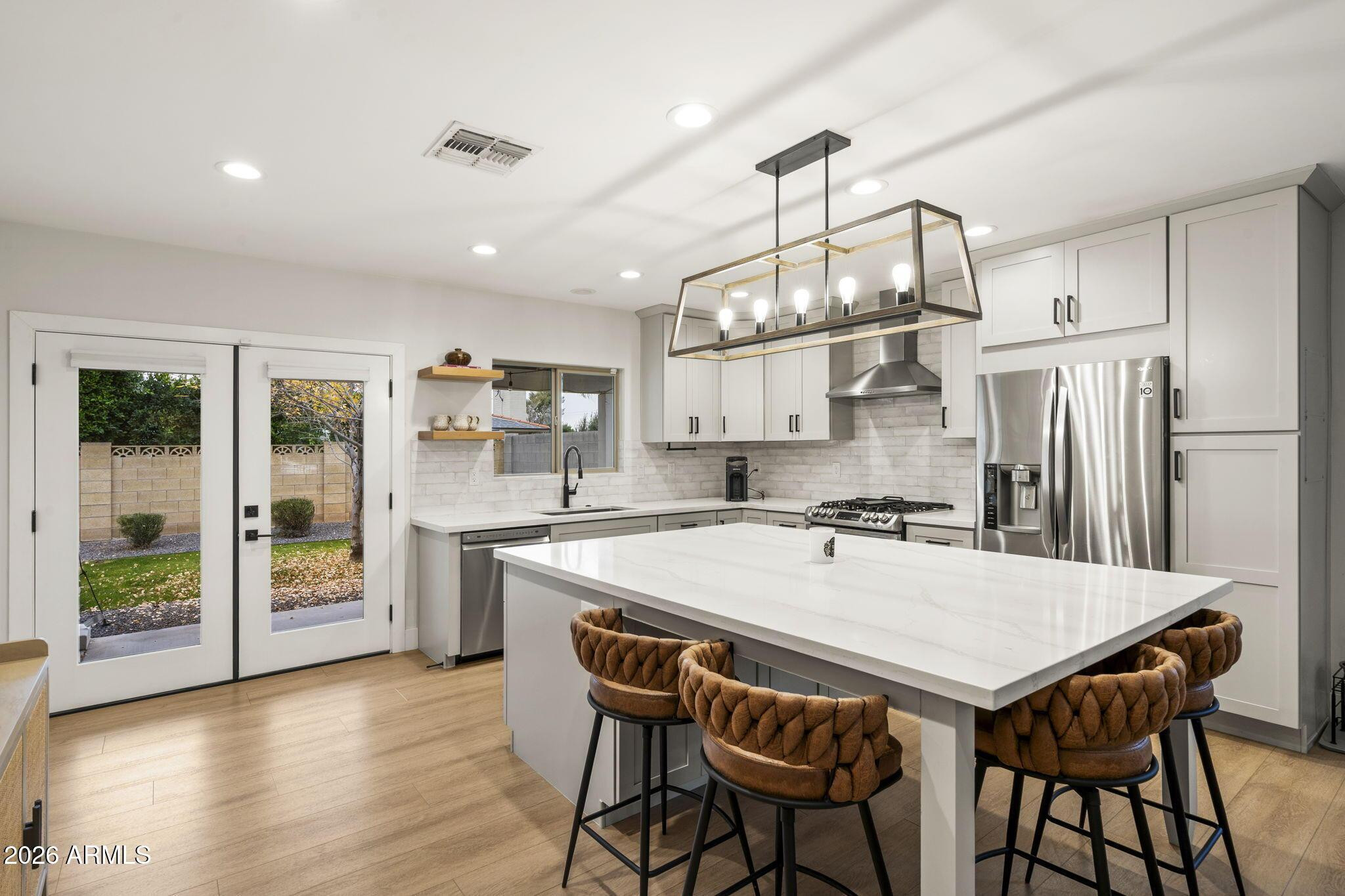 3515 E PICCADILLY Road