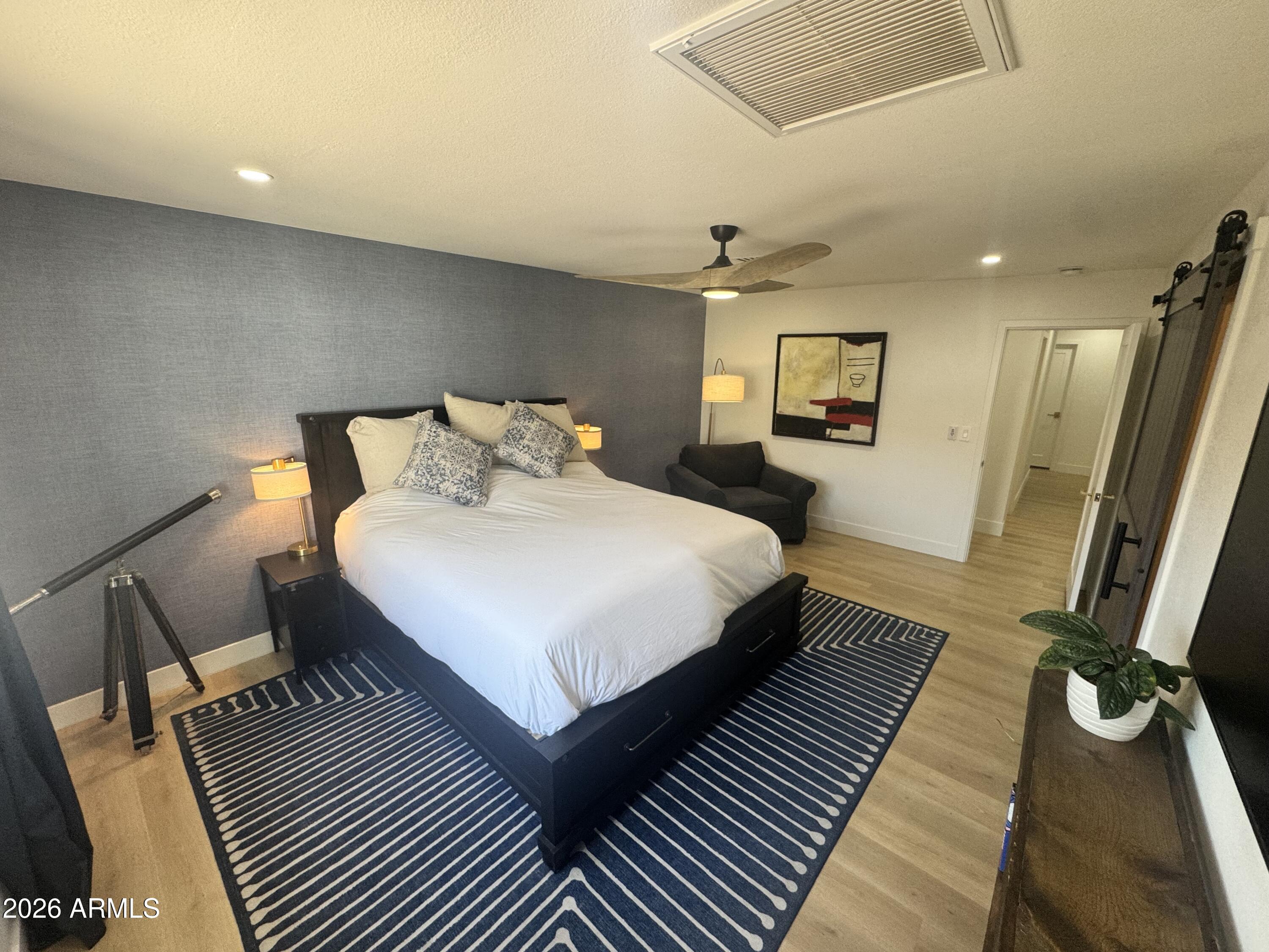 5910 E Hillery Drive