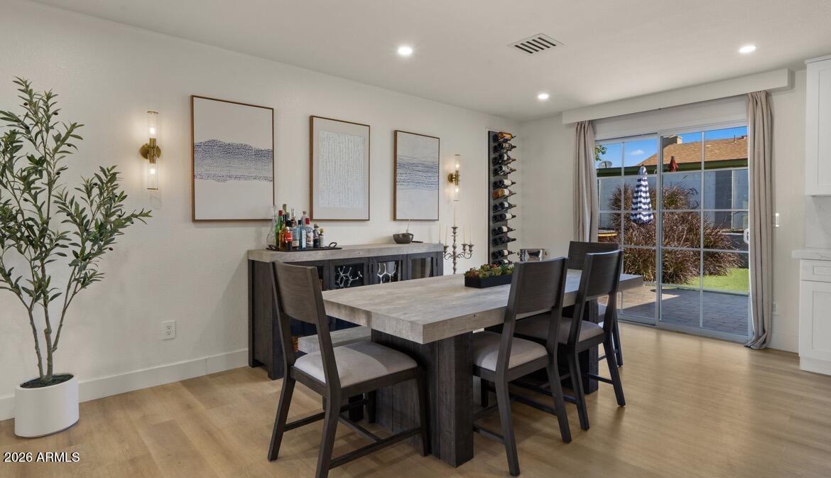 5910 E Hillery Drive