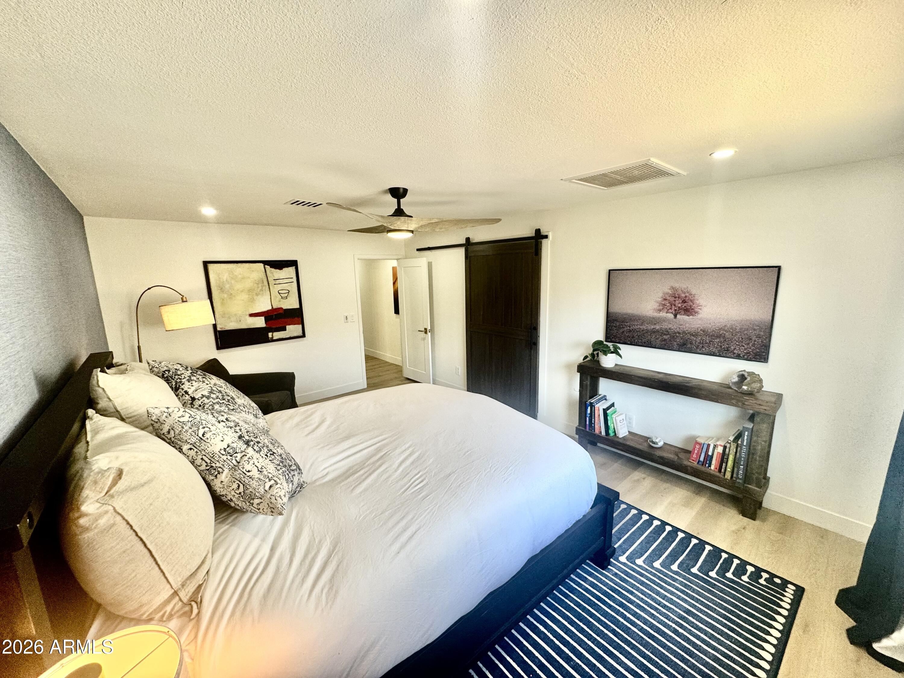 5910 E Hillery Drive