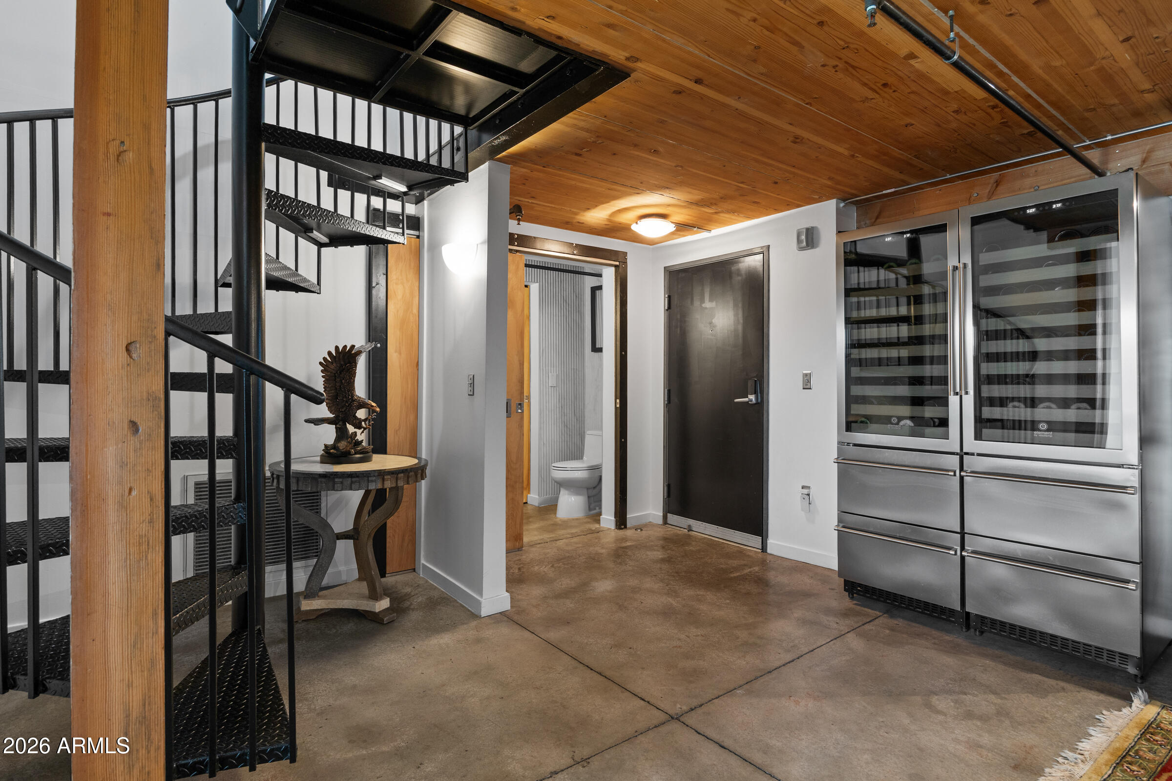 914 E OSBORN Road 403