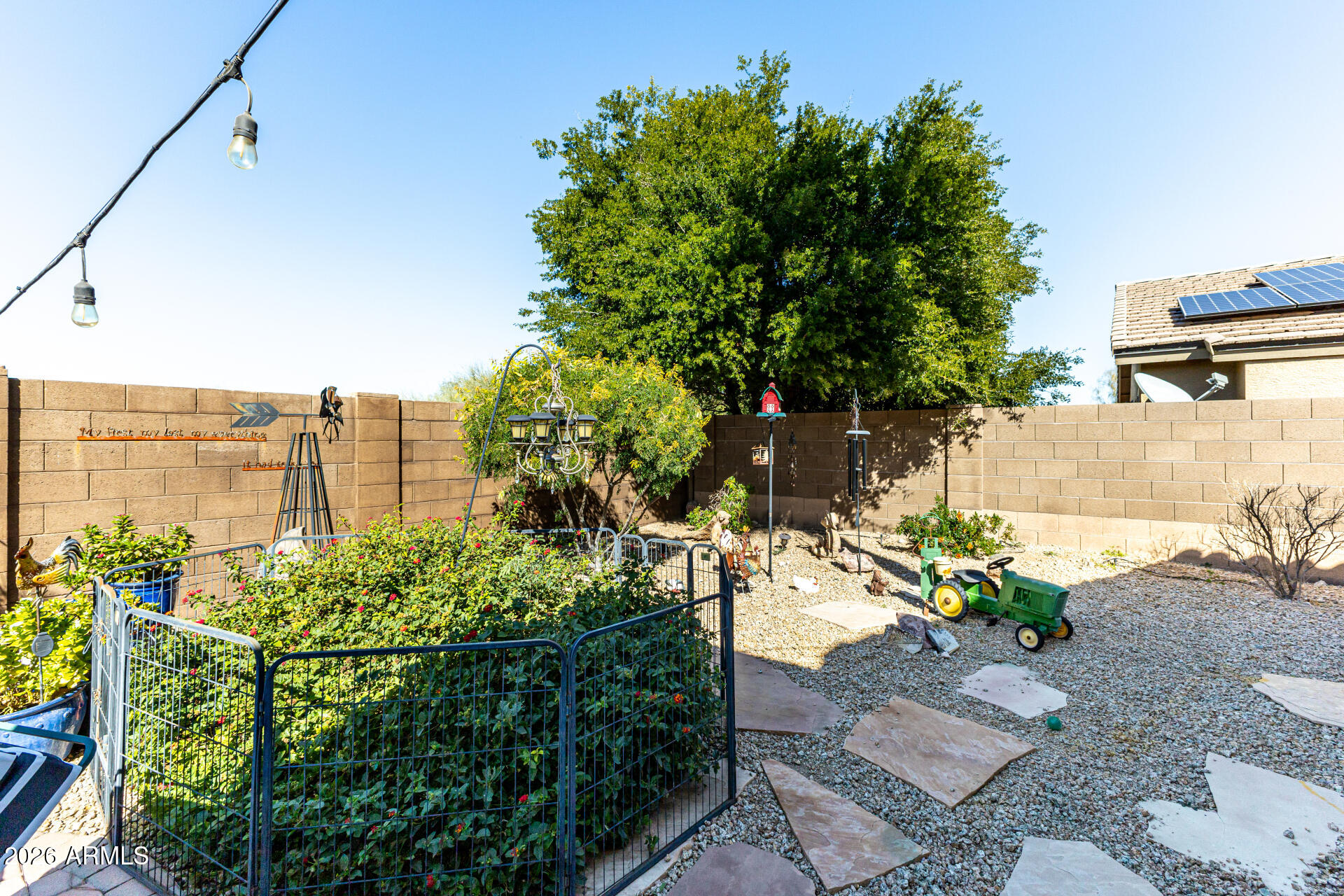 18380 W CAPISTRANO Avenue