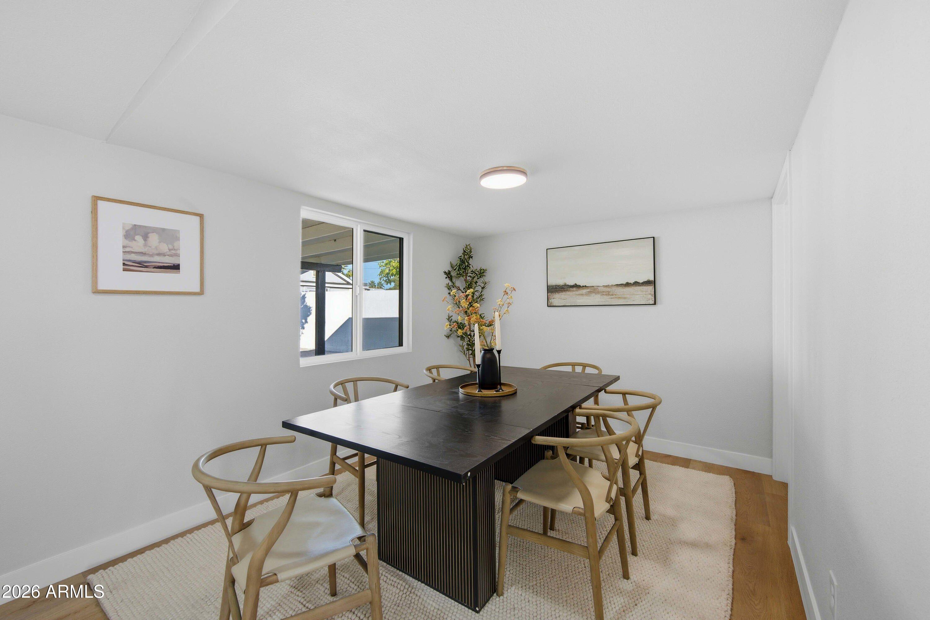 2324 E Heatherbrae Drive