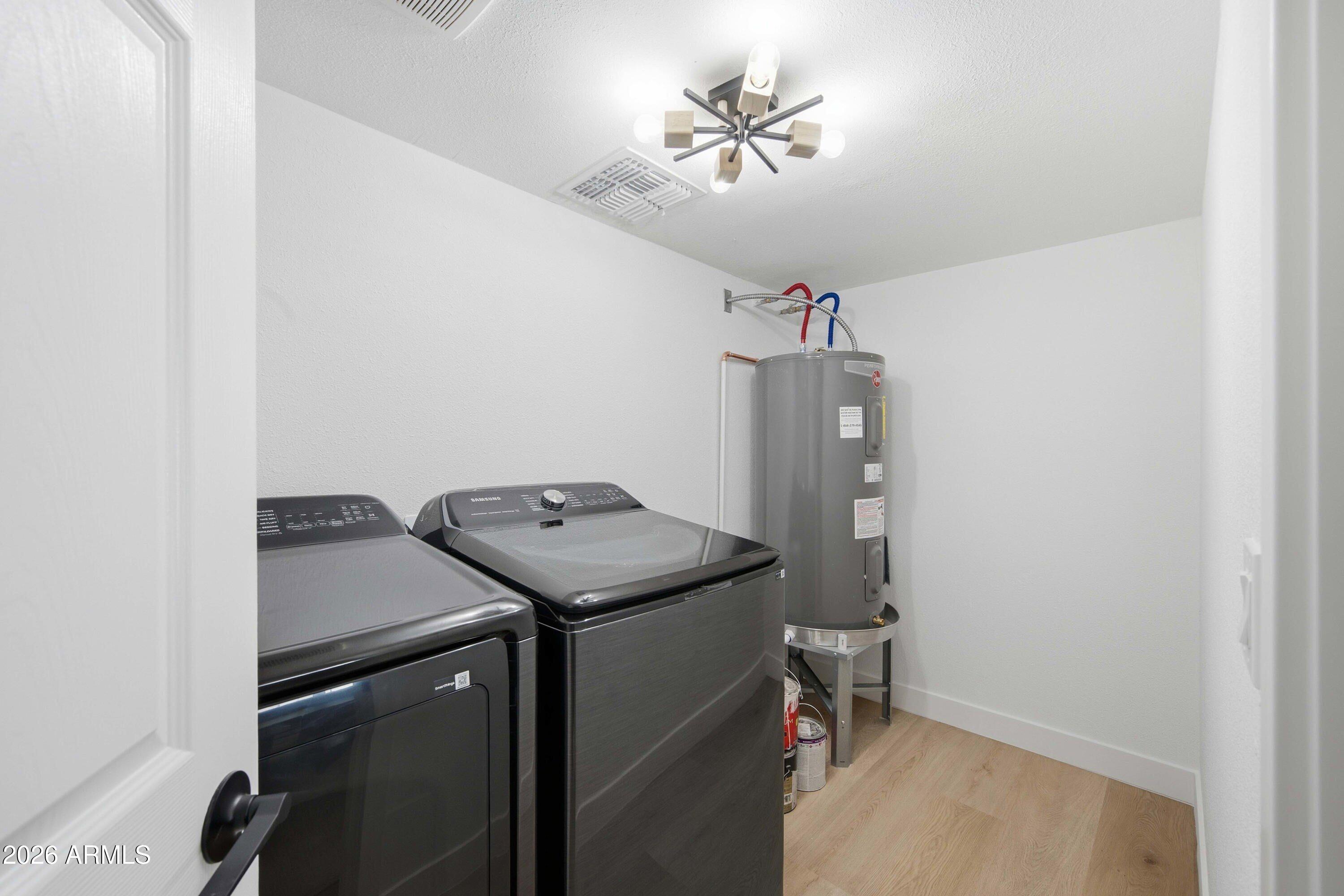 2324 E Heatherbrae Drive