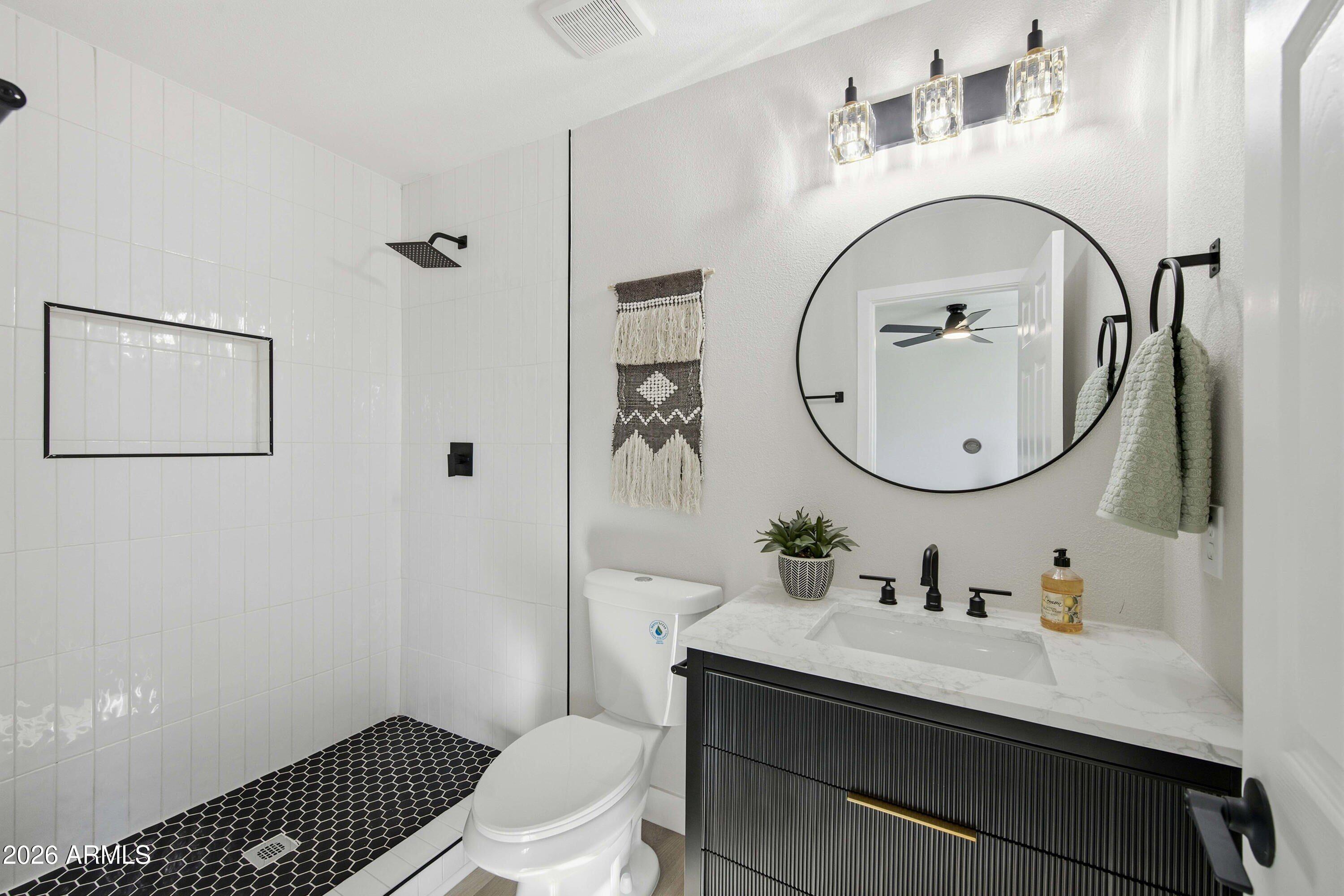 2324 E Heatherbrae Drive