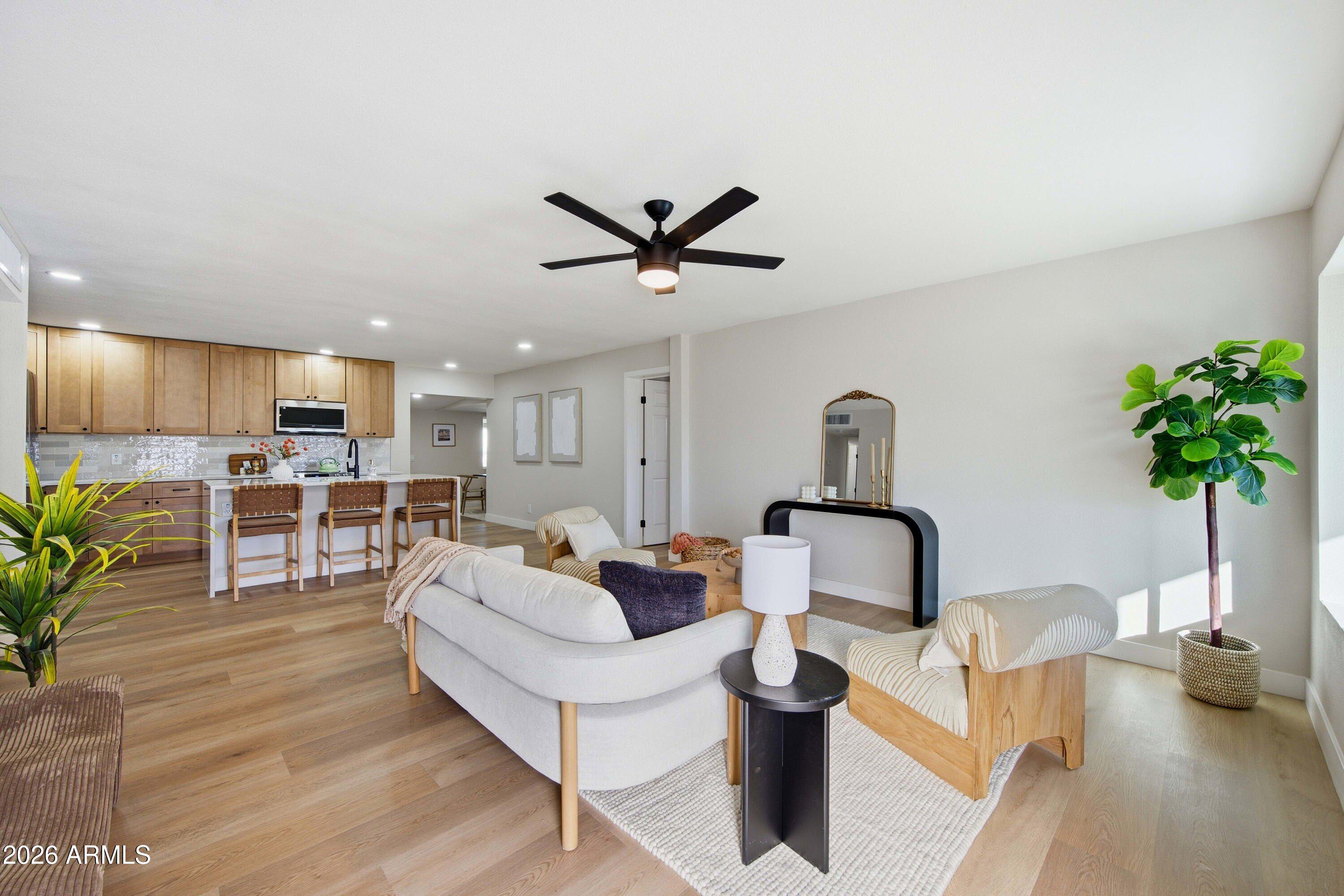 2324 E Heatherbrae Drive