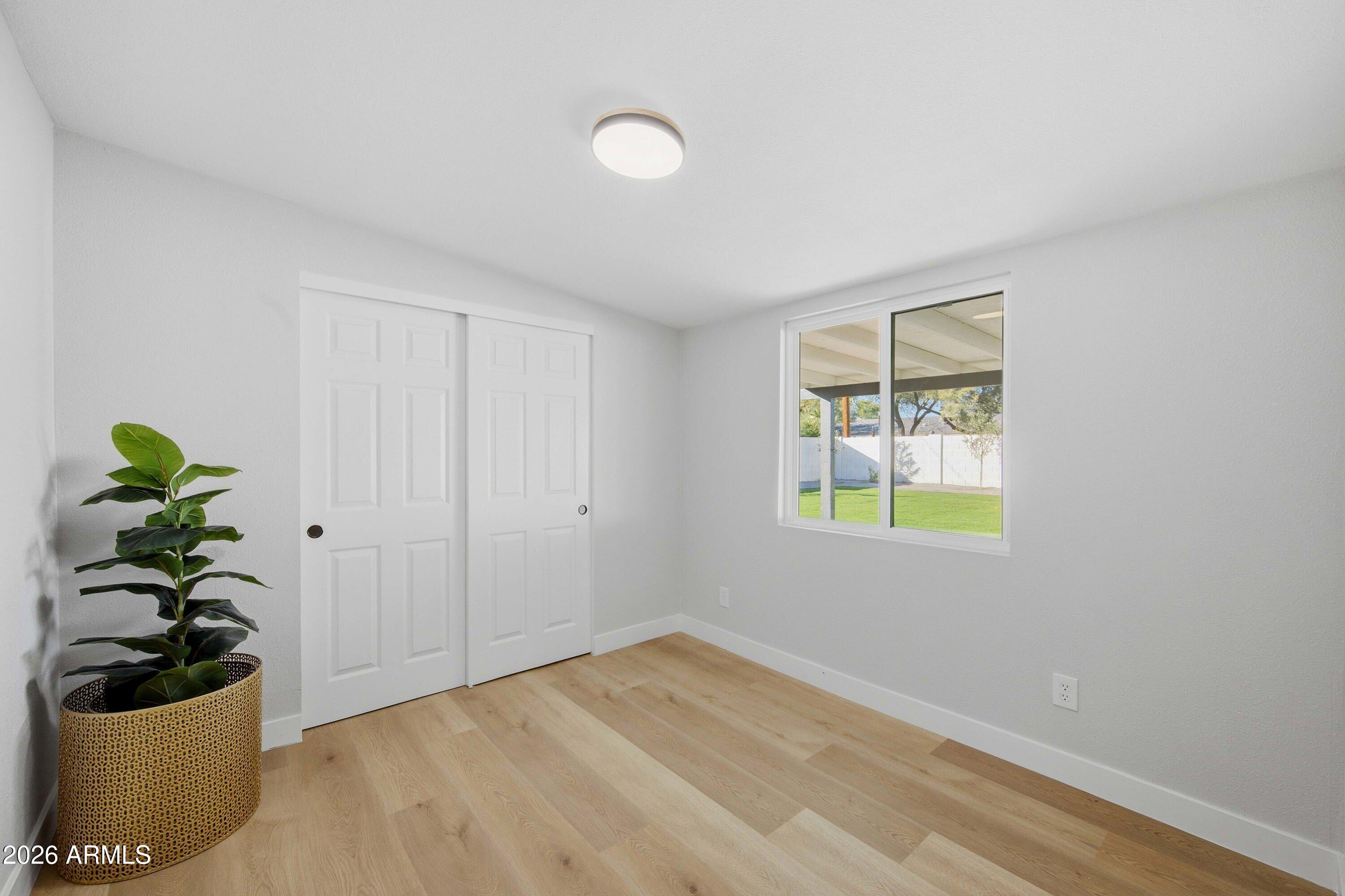 2324 E Heatherbrae Drive