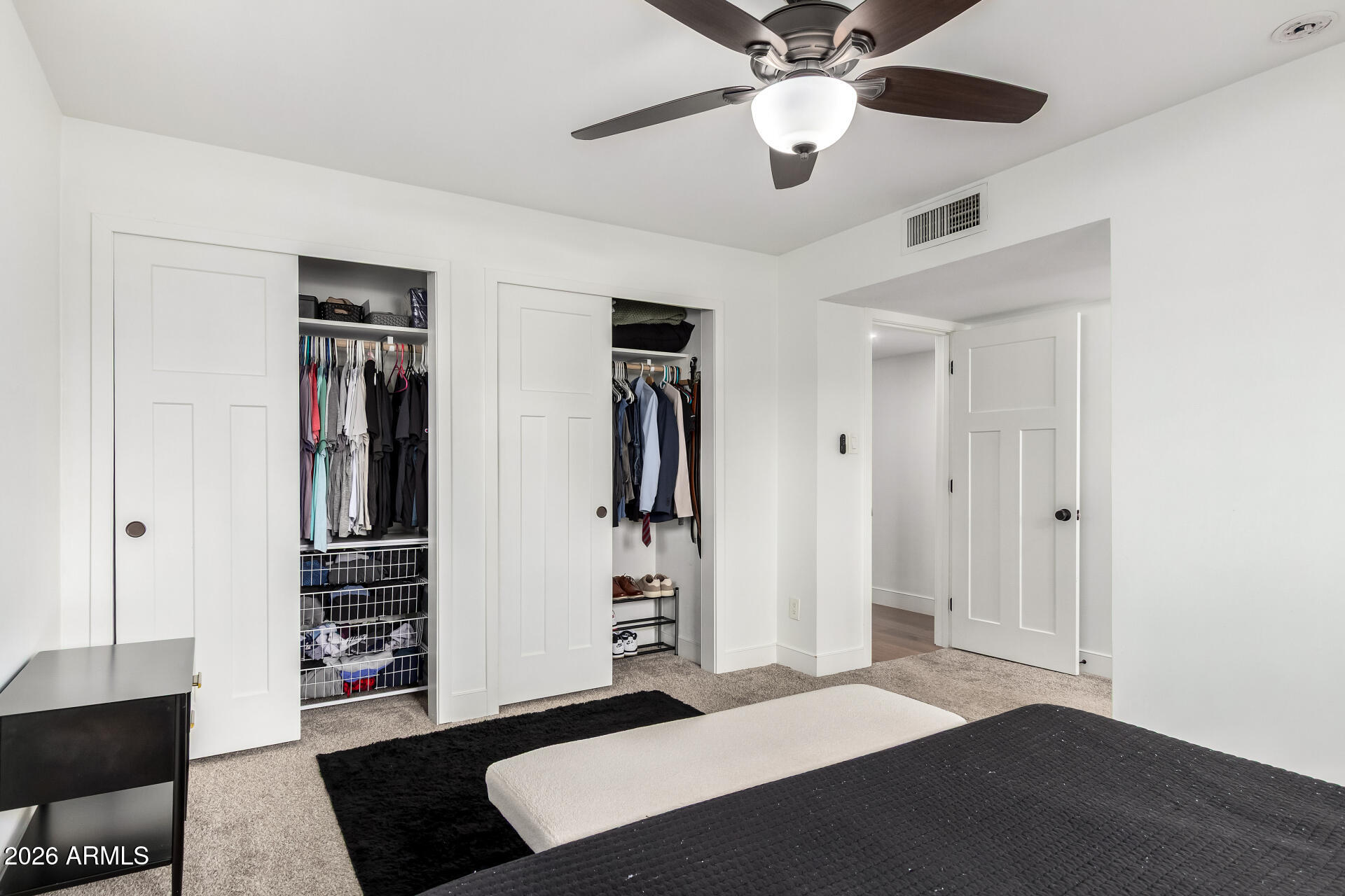 3839 E WHITTON Avenue