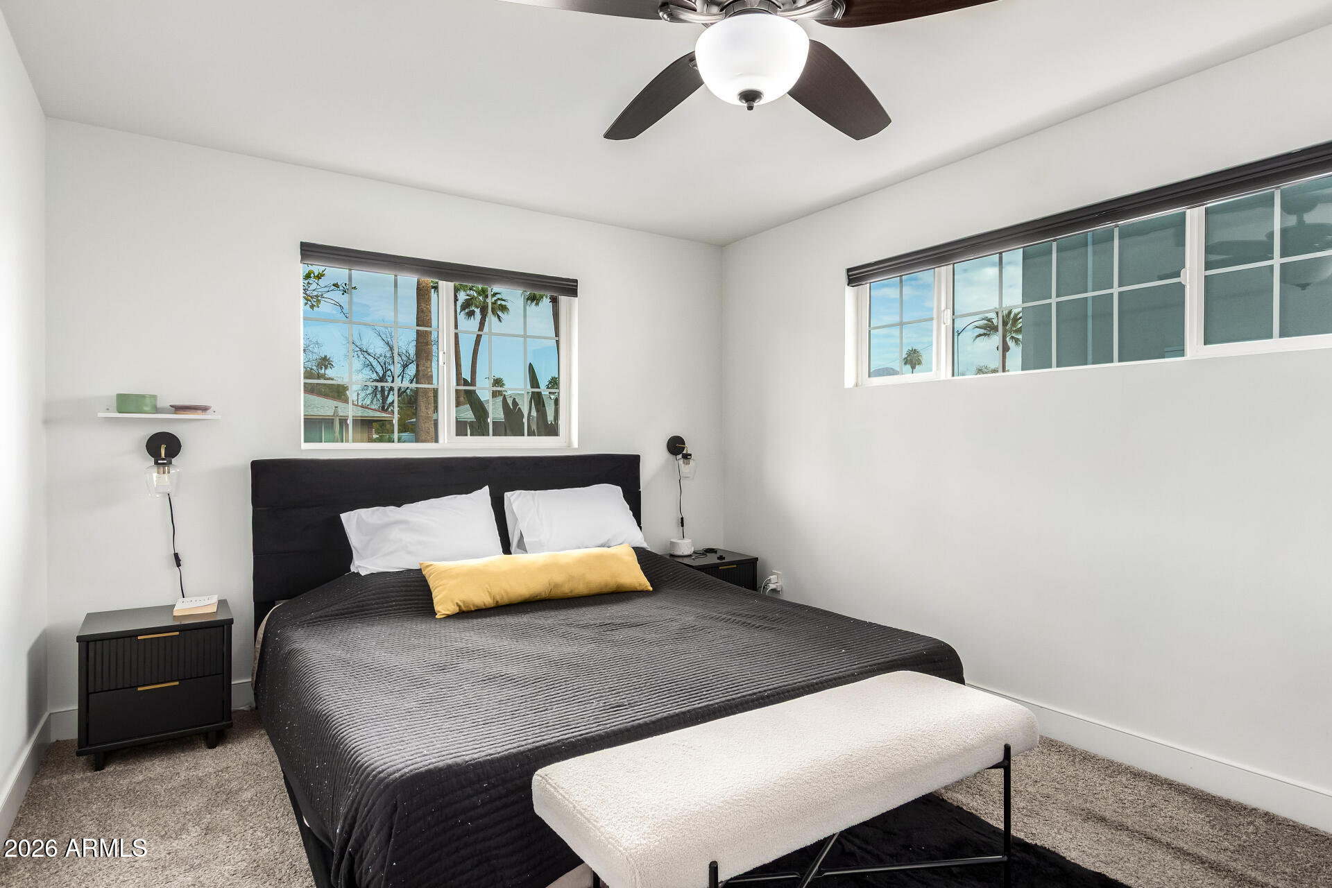 3839 E WHITTON Avenue