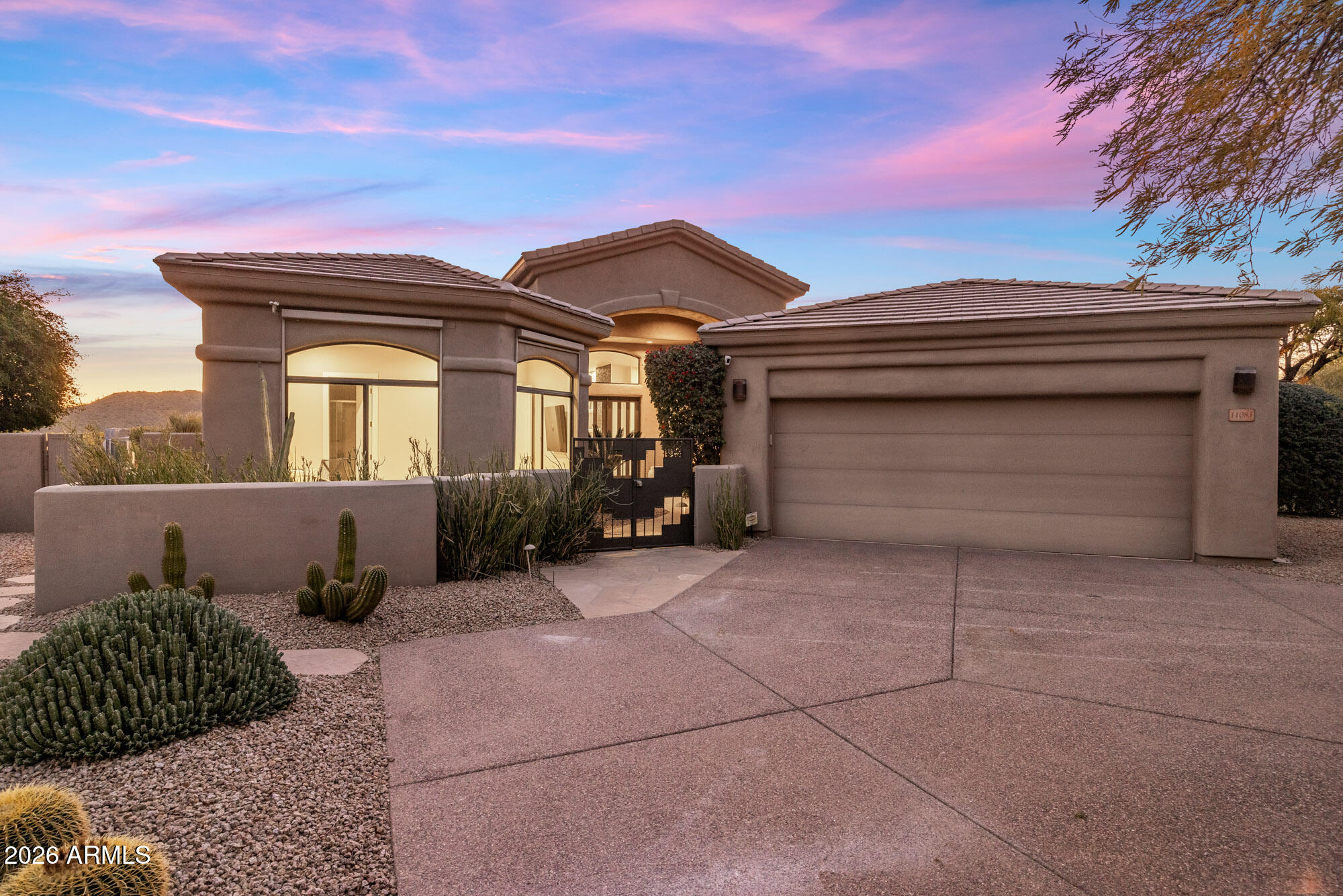11083 E JUAN TABO Road