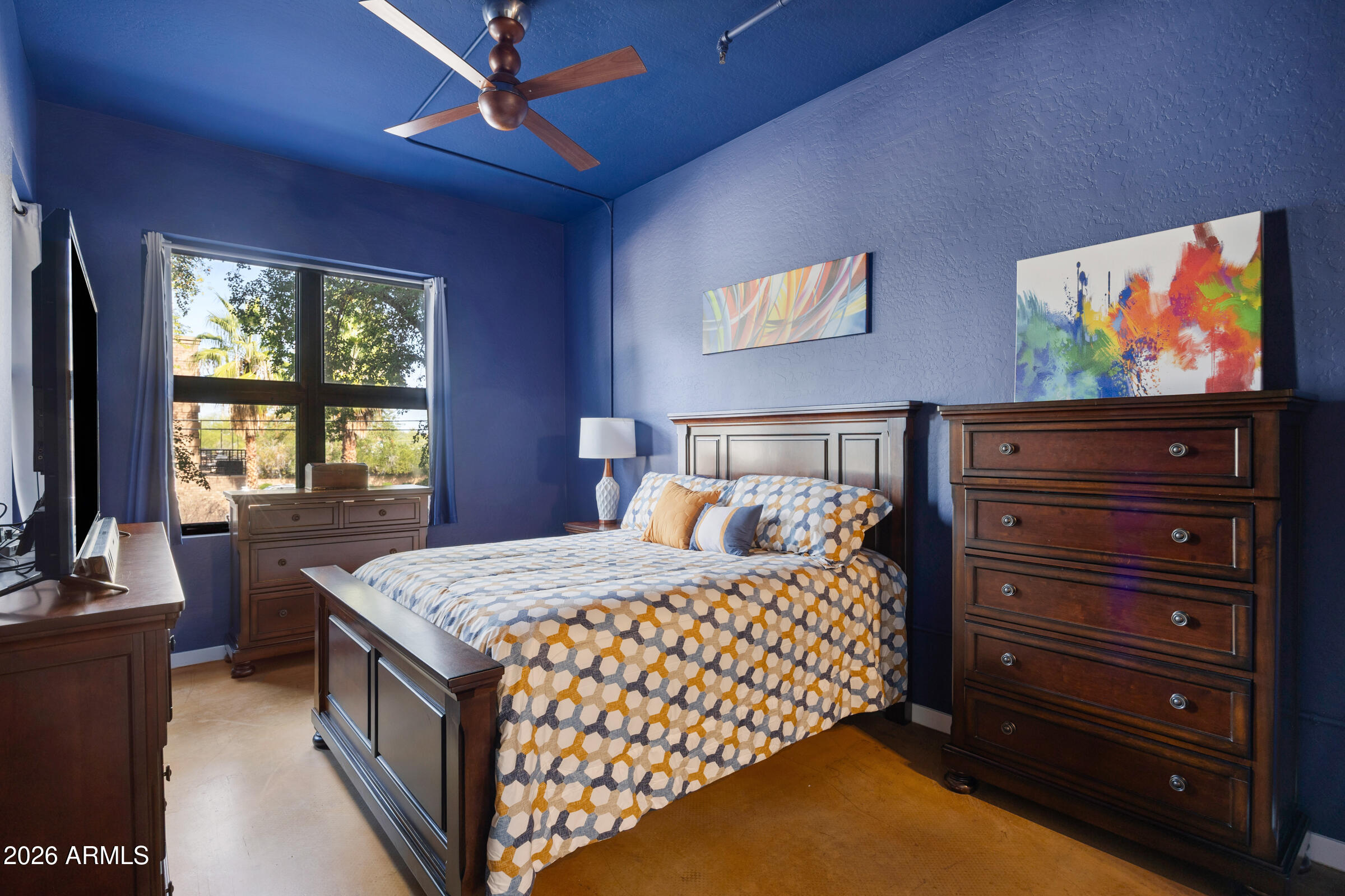 914 E OSBORN Road 216