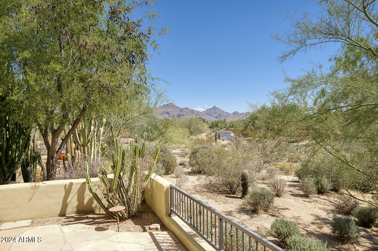9270 E Thompson Peak Parkway 312