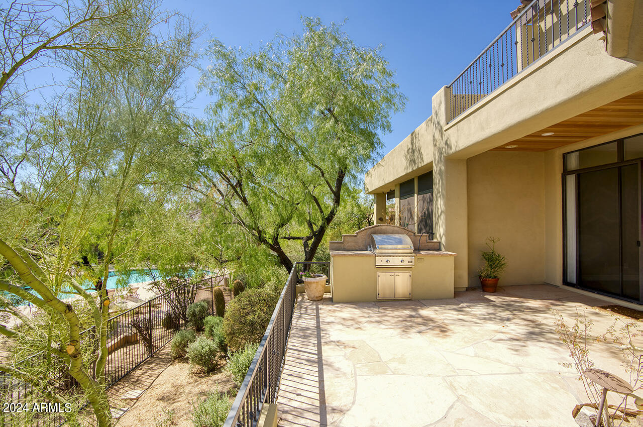 9270 E Thompson Peak Parkway 312