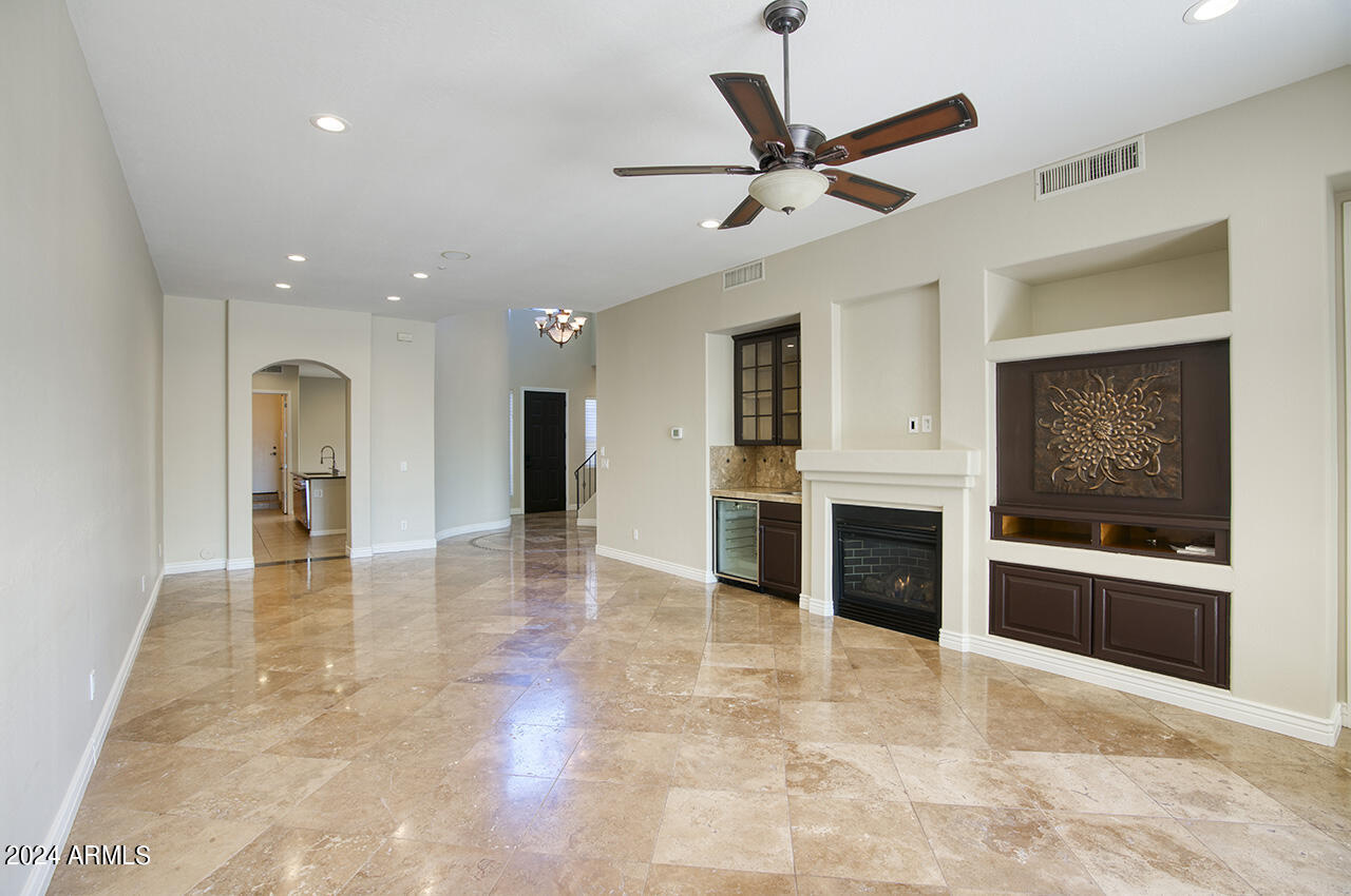 9270 E Thompson Peak Parkway 312