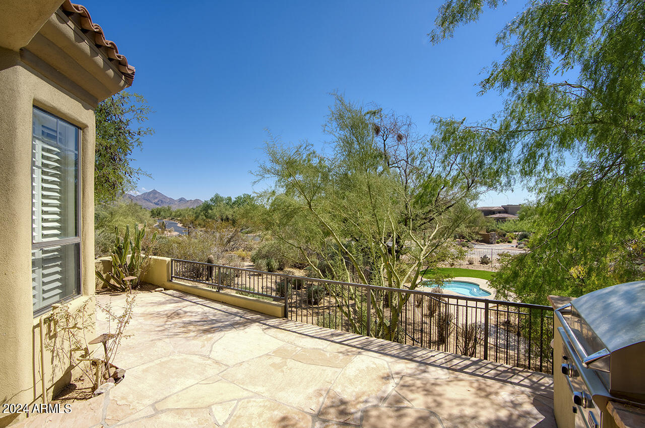 9270 E Thompson Peak Parkway 312