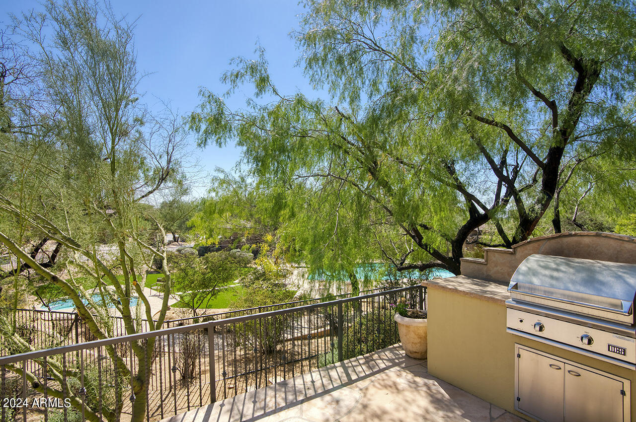 9270 E Thompson Peak Parkway 312