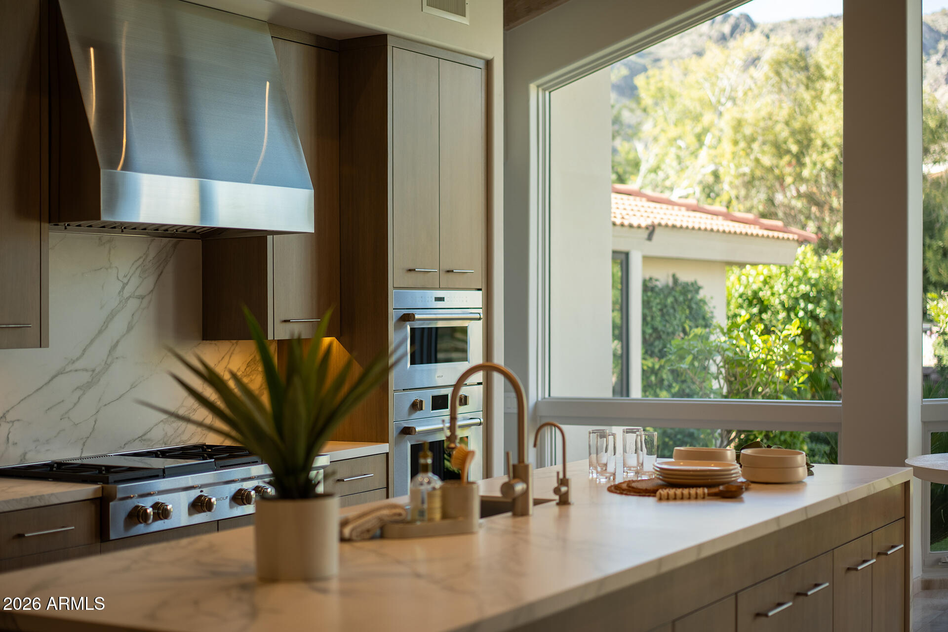 7224 N LAKESIDE Lane