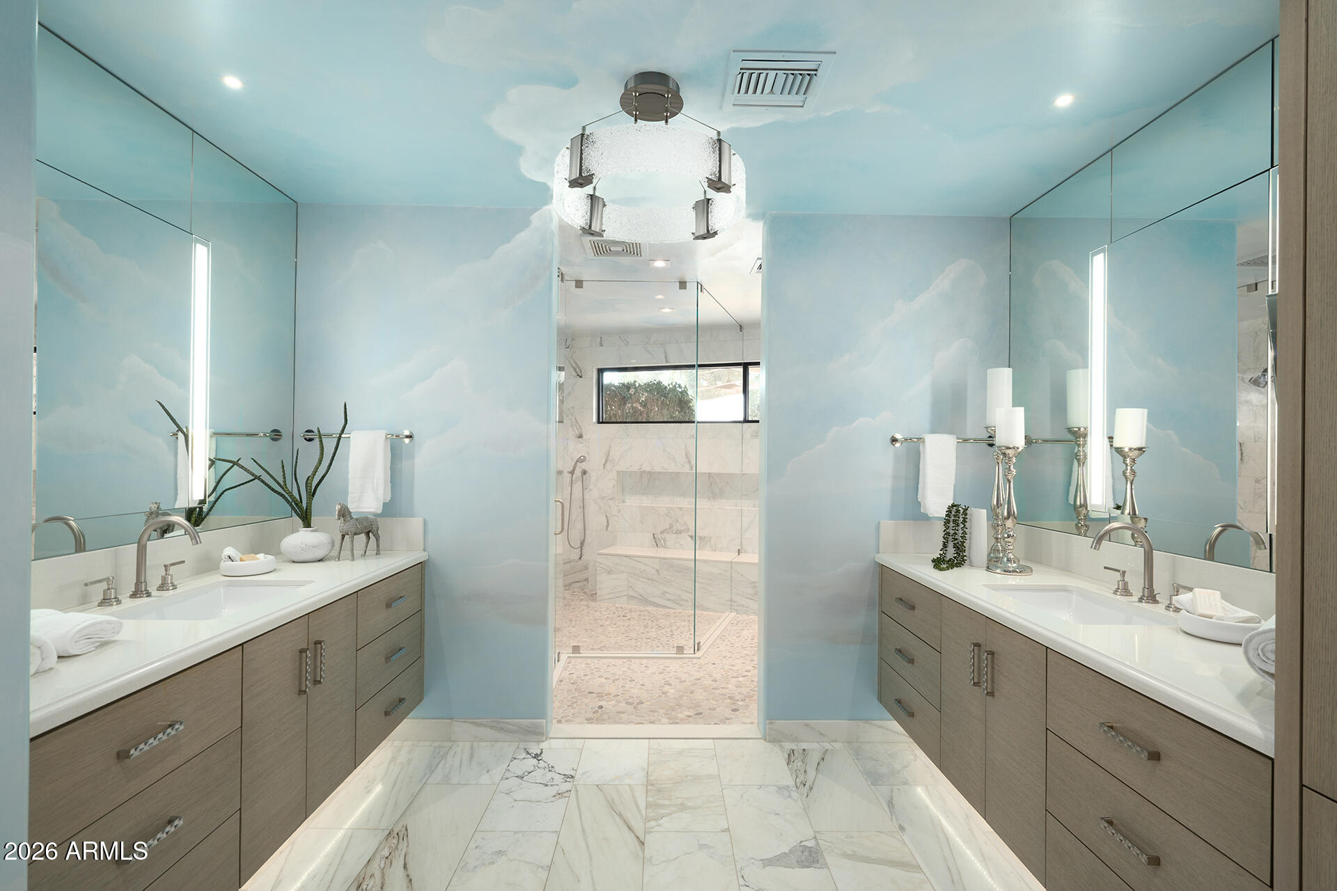 7224 N LAKESIDE Lane