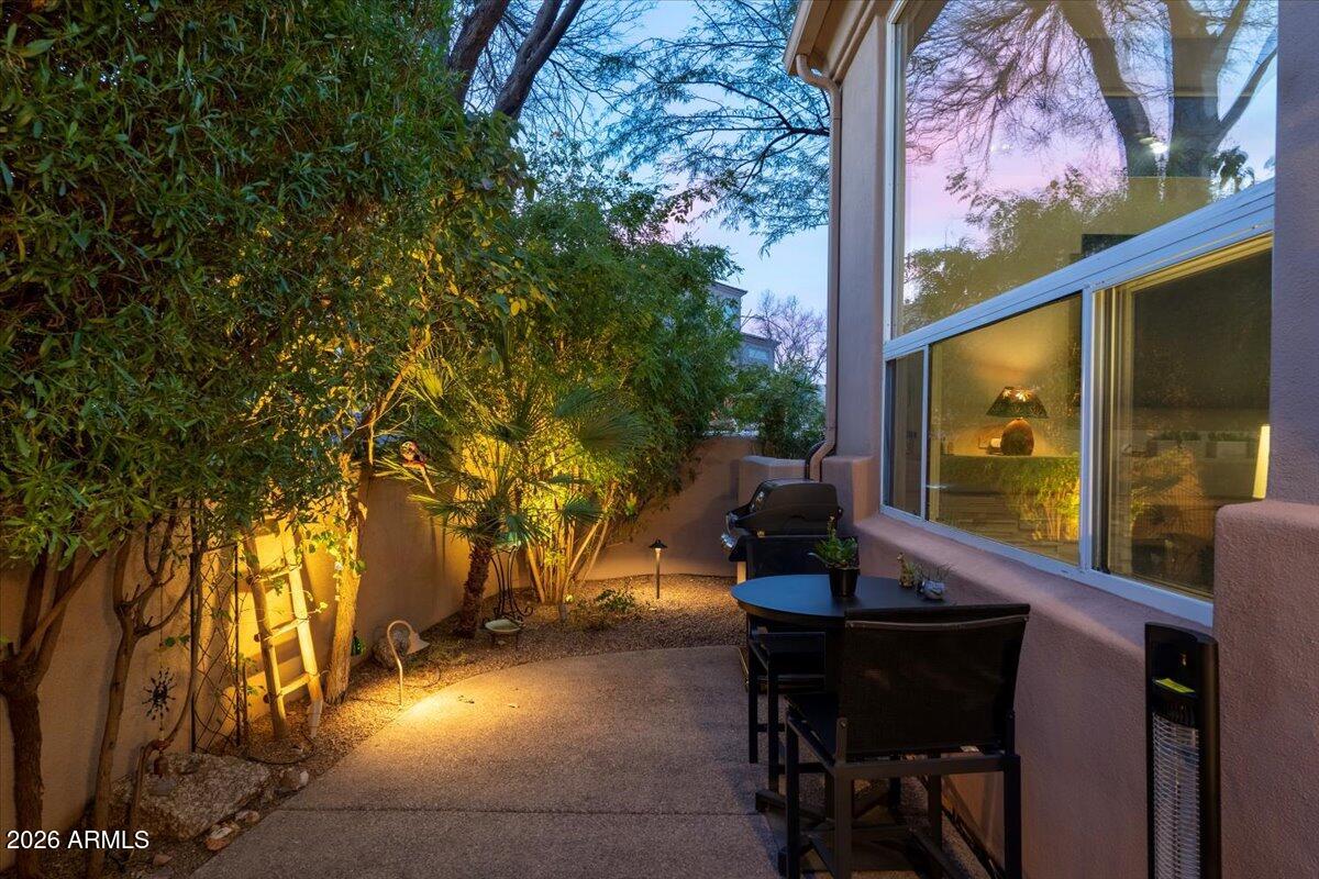 28990 N WHITE FEATHER Lane 165