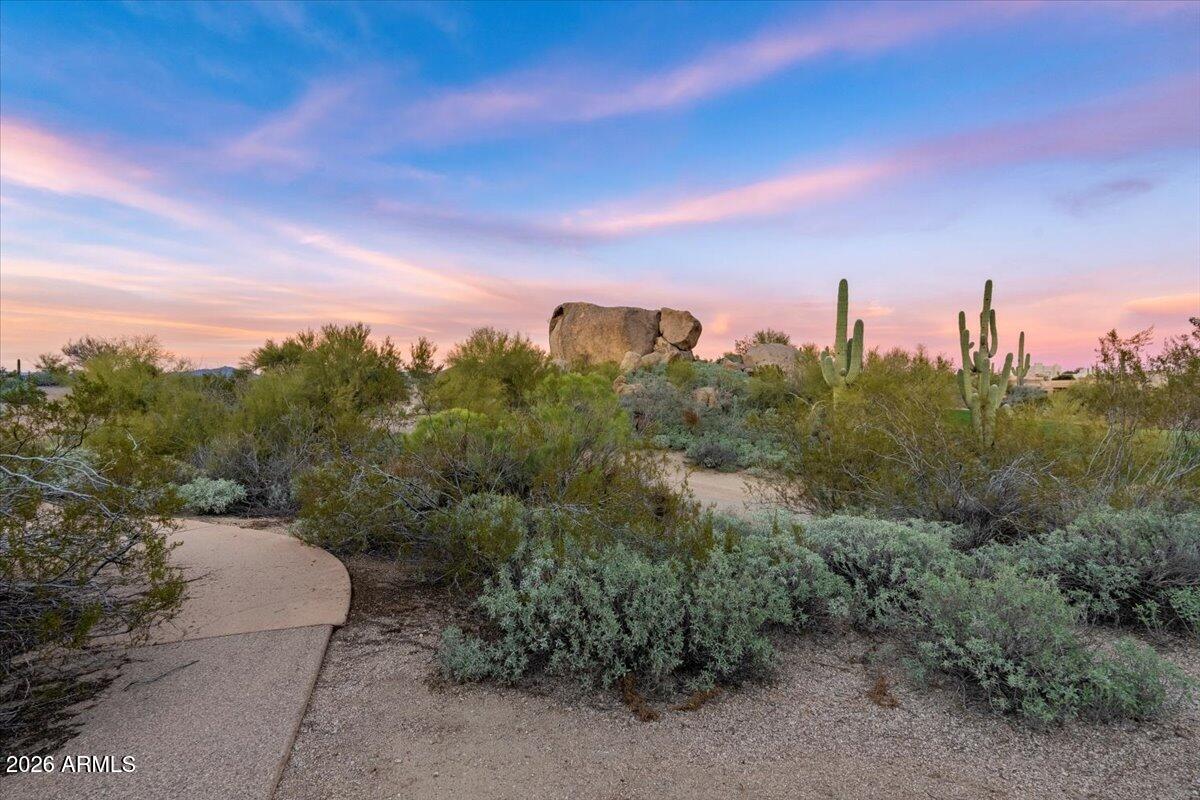 28990 N WHITE FEATHER Lane 165