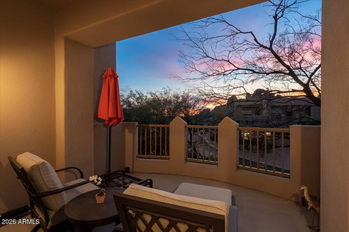 28990 N WHITE FEATHER Lane 165