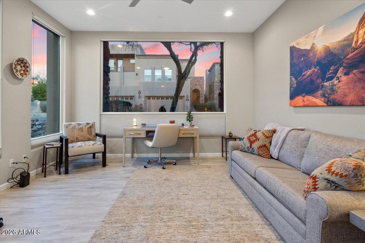 28990 N WHITE FEATHER Lane 165