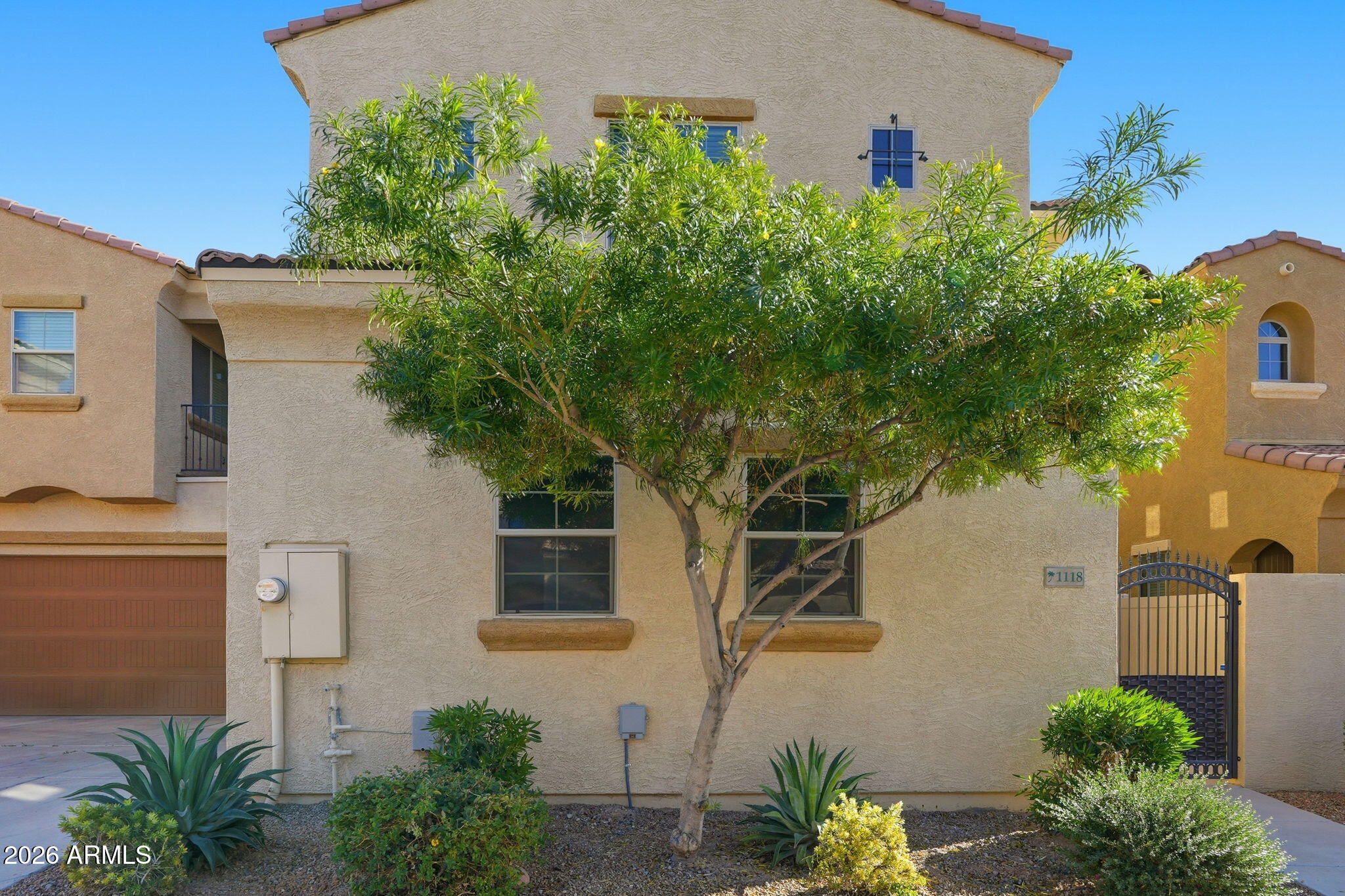 1367 S COUNTRY CLUB Drive 1118