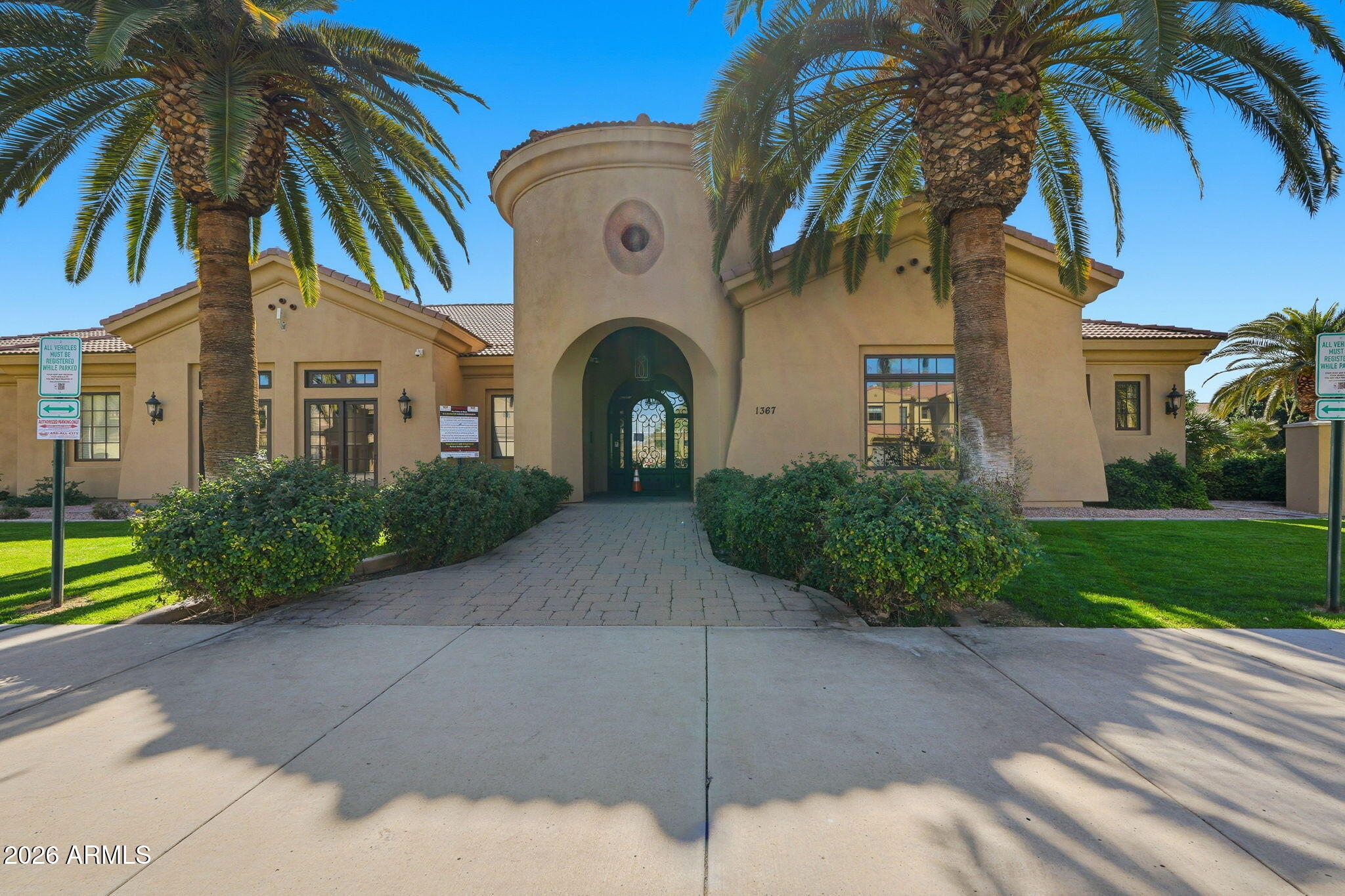 1367 S COUNTRY CLUB Drive 1118