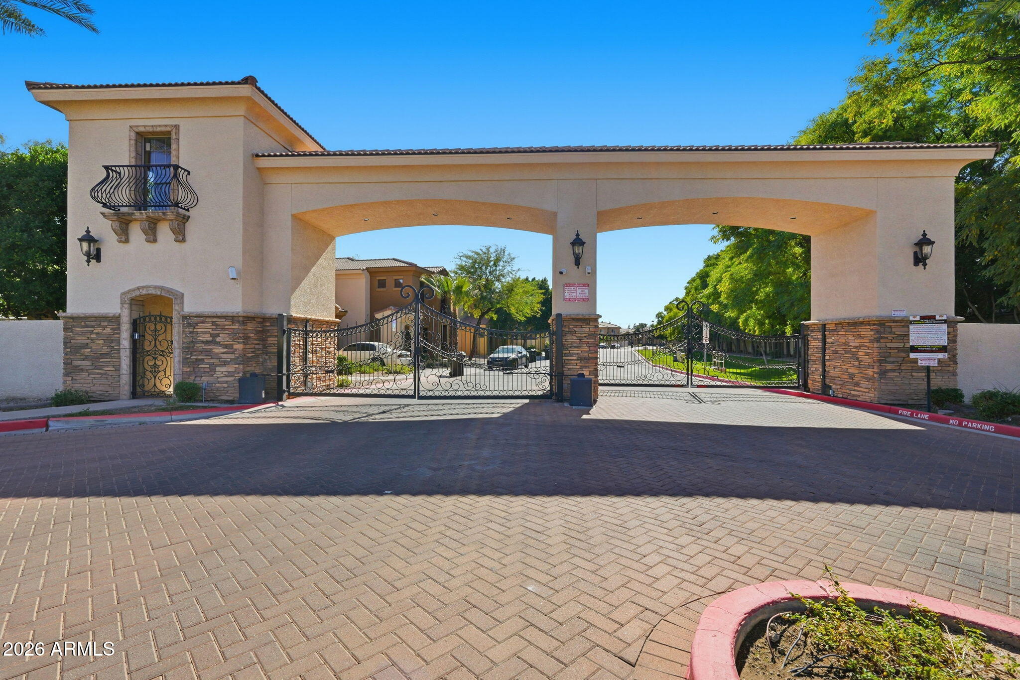 1367 S COUNTRY CLUB Drive 1118