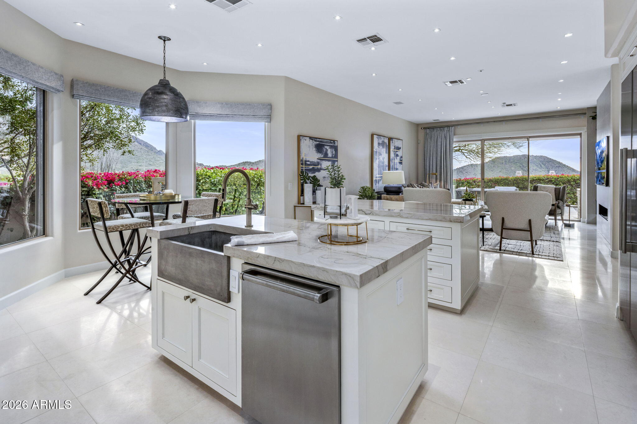 11129 E JUAN TABO Road