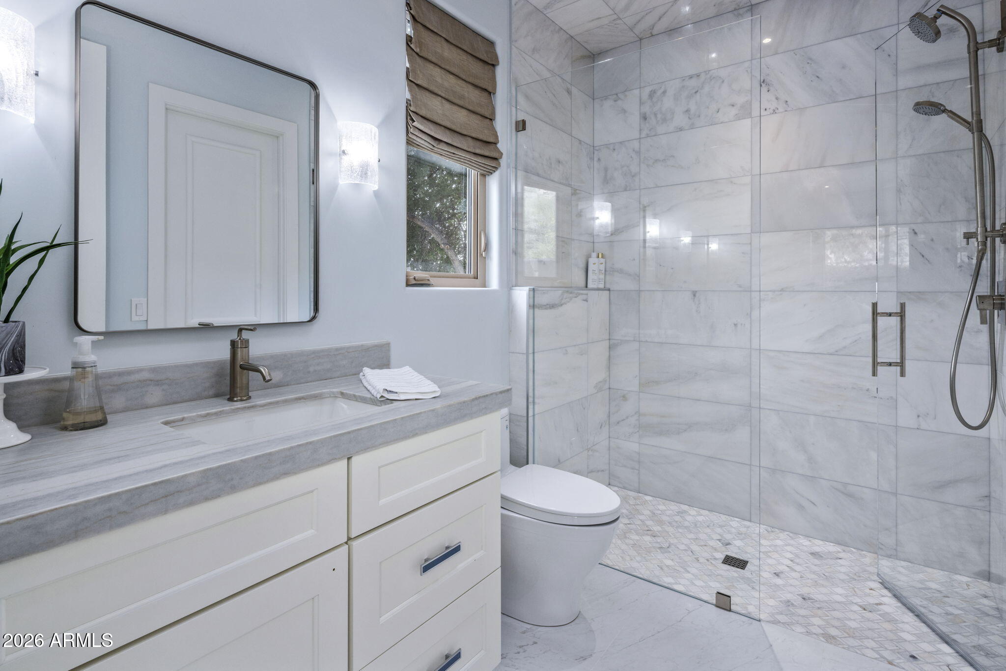 11129 E JUAN TABO Road